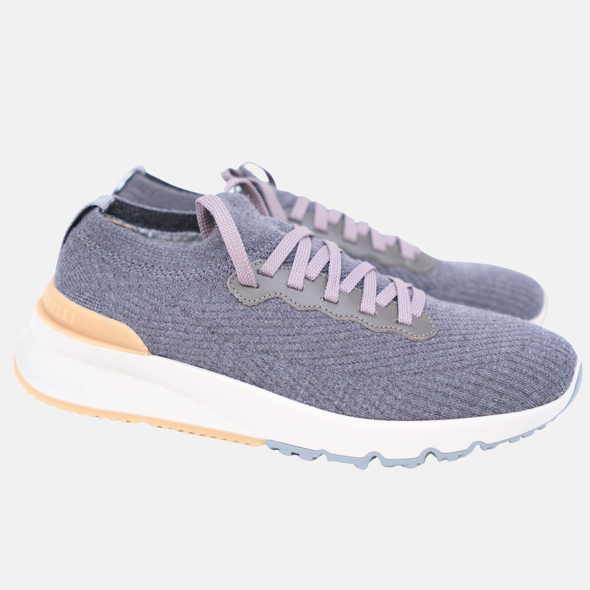Gray Sneakers made of Stretch Knit/Leather Details (EU 41)