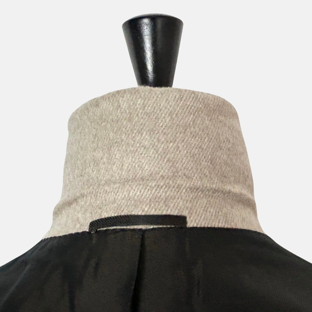 Greige Coat made of Cashmere/Mink/Silk (EU 54)