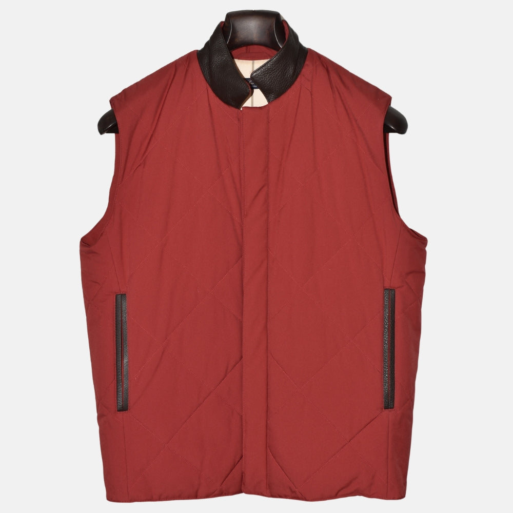 Red Vest made of Nylon/Leather Details (M)