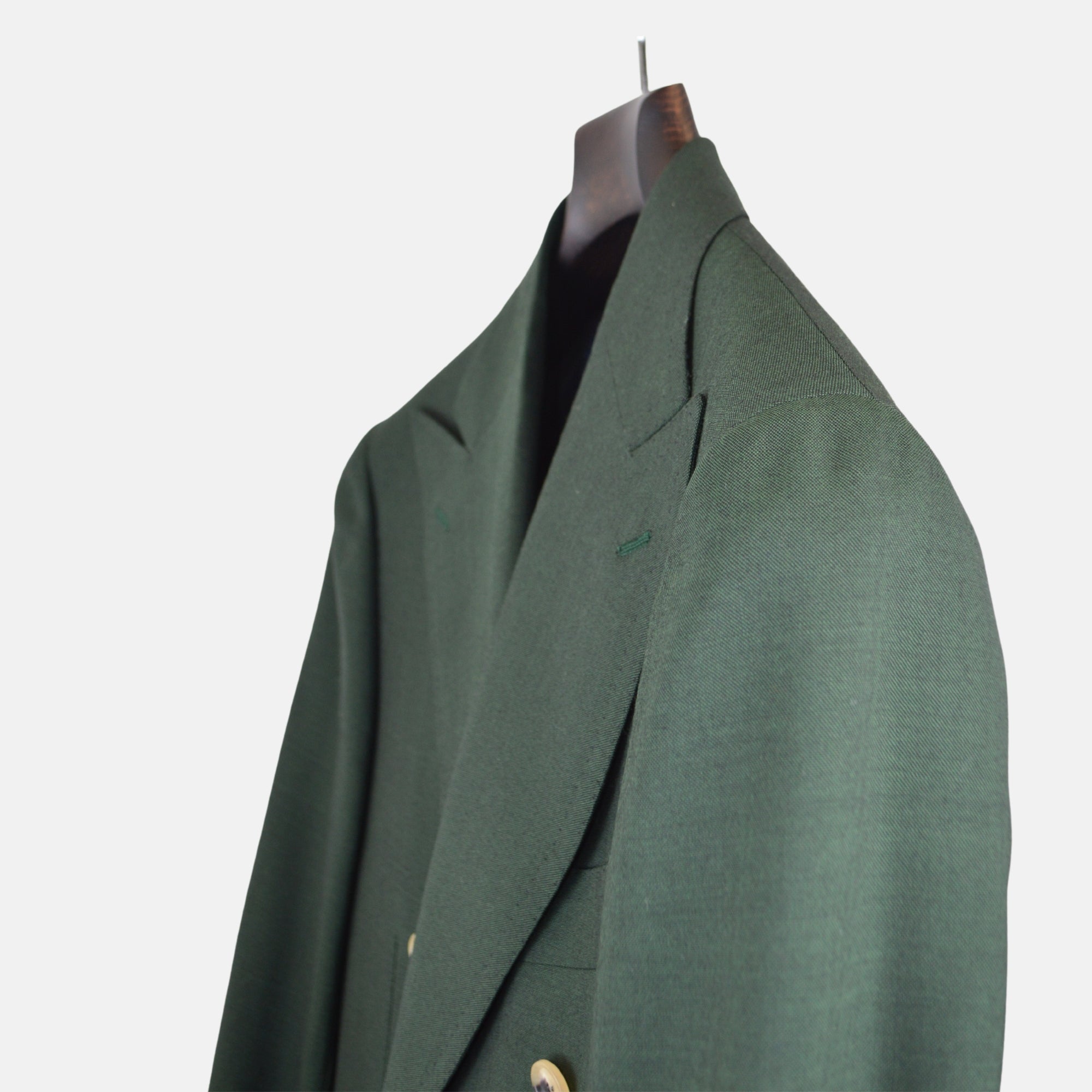 Green Double Breasted Suit made of Wool/Mohair (EU 46)