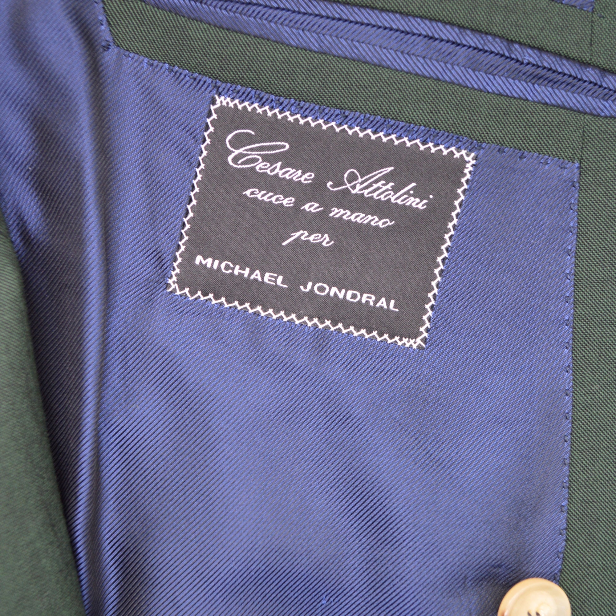 Green Double Breasted Suit made of Wool/Mohair (EU 46)