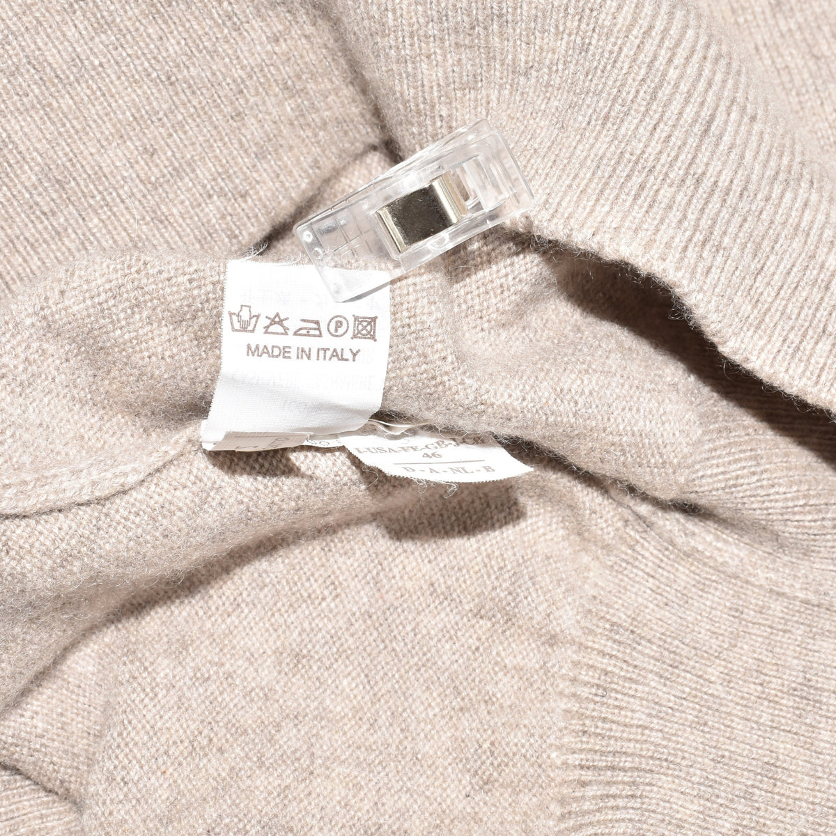 Beige V-Neck Cashmere Sweater (EU 46)