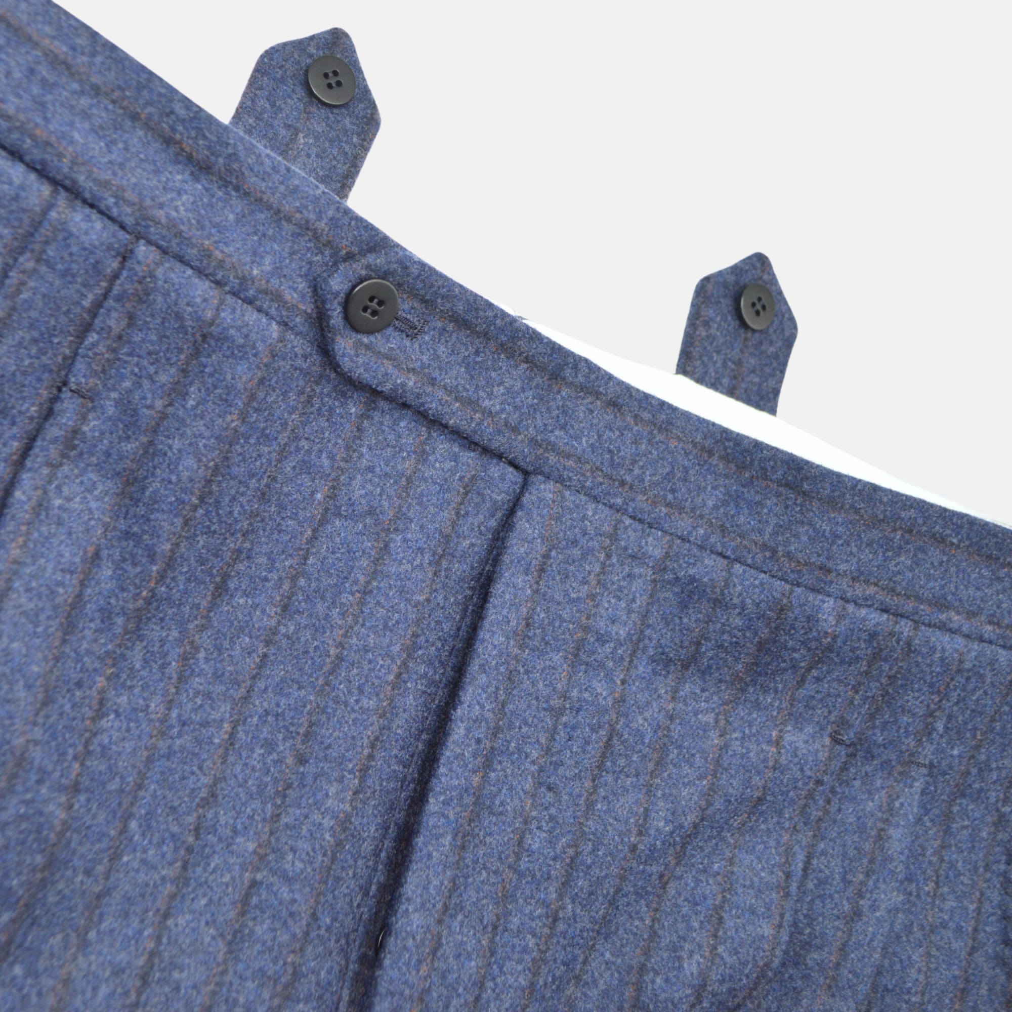 Blue Striped Suit made of Wool (EU 58)