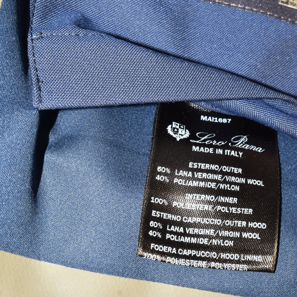 Navy Hooded Rain Jacket made of Virgin Wool/Polyamide (L)