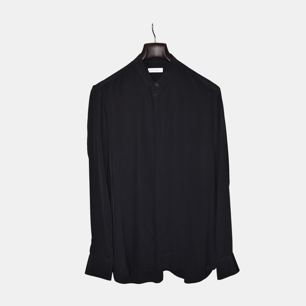 Black Shirt made of Silk (EU 39)