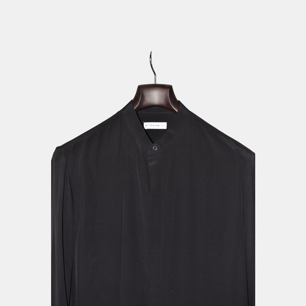 Black Shirt made of Silk (EU 39)