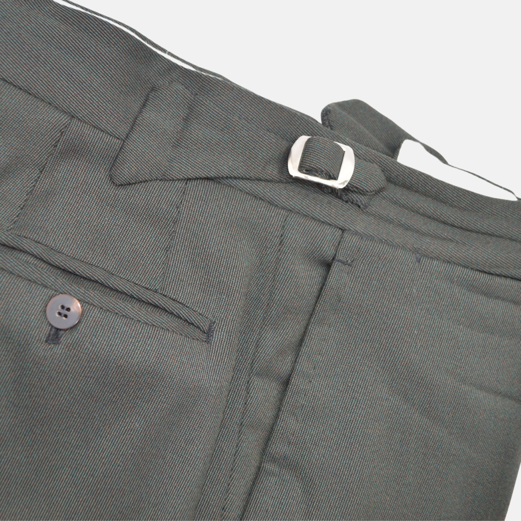 Olive Green Suit made of Wool (EU 50)