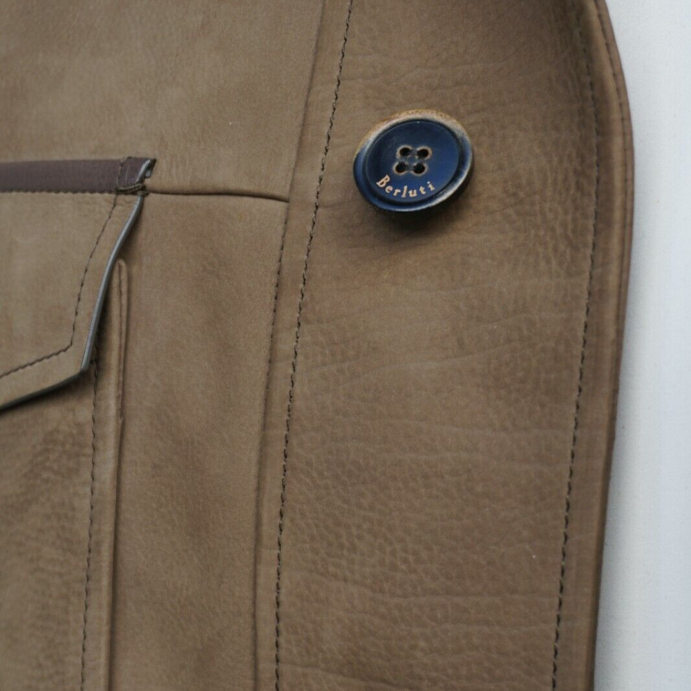 Olive Jacket made of Leather (EU 54)