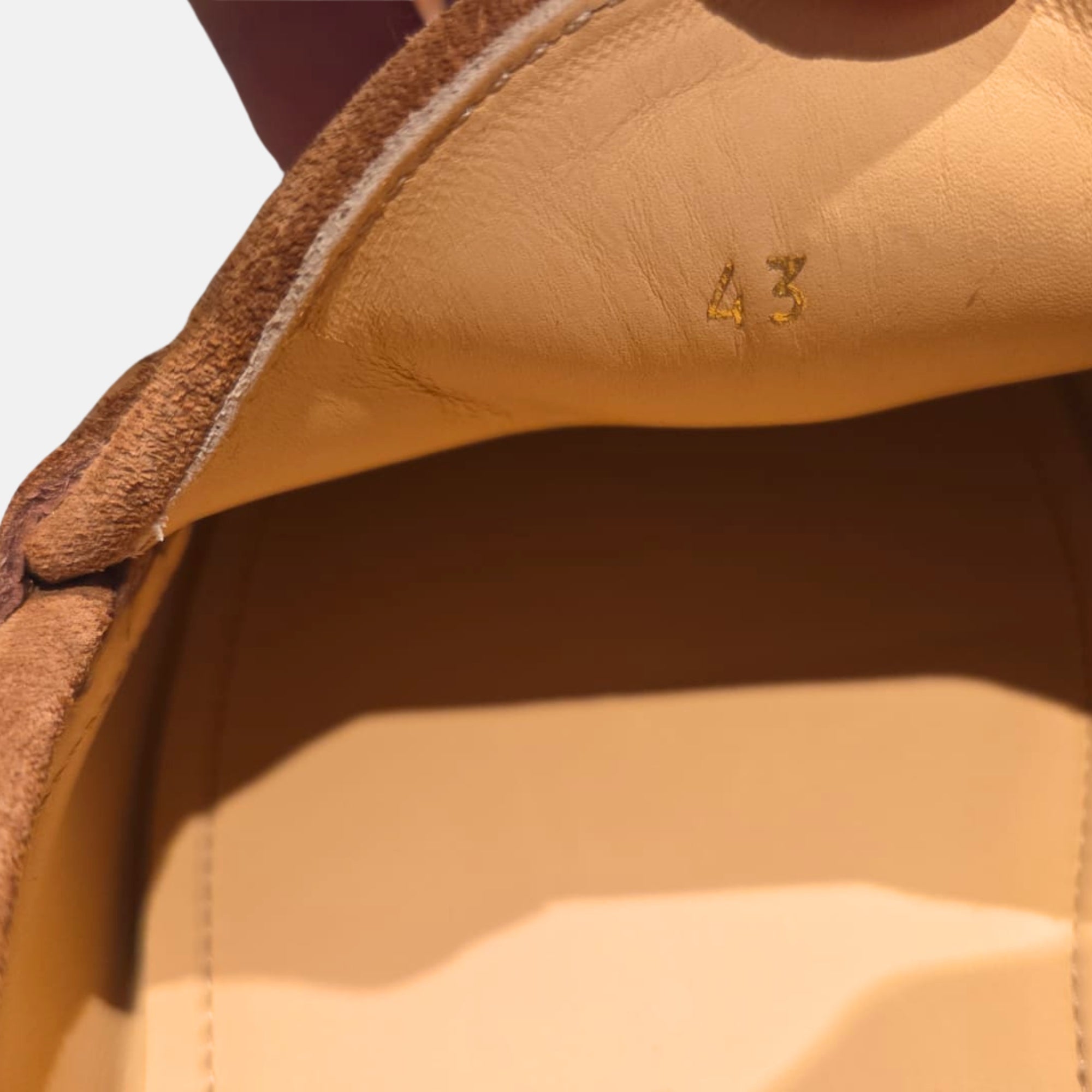 Camel Coloured Loafers made of Suede (EU 43)