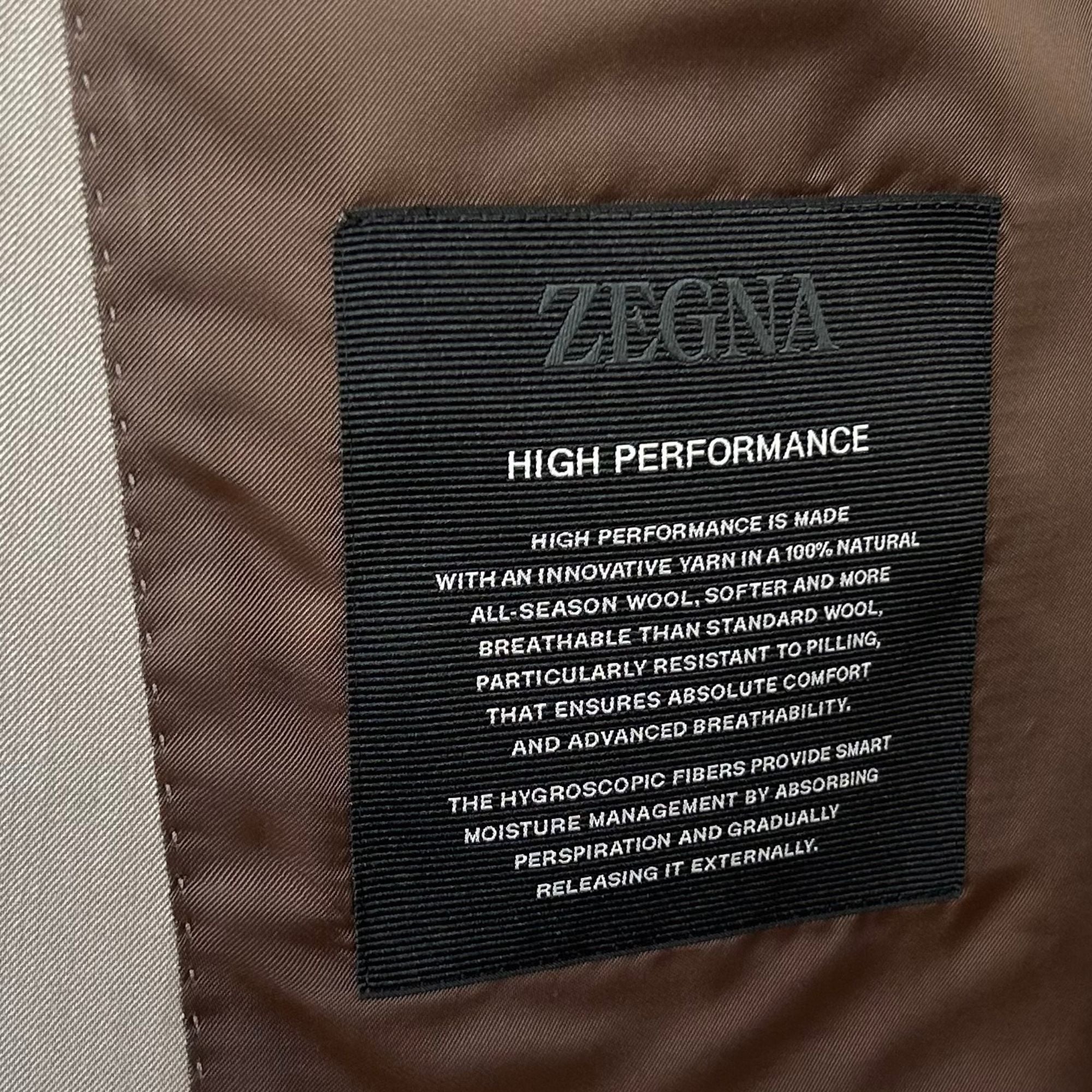 Ecru High Performance Suit made of Wool (EU 50)