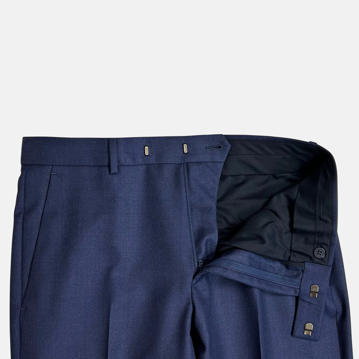 Blue Suit made of Wool (EU 46)
