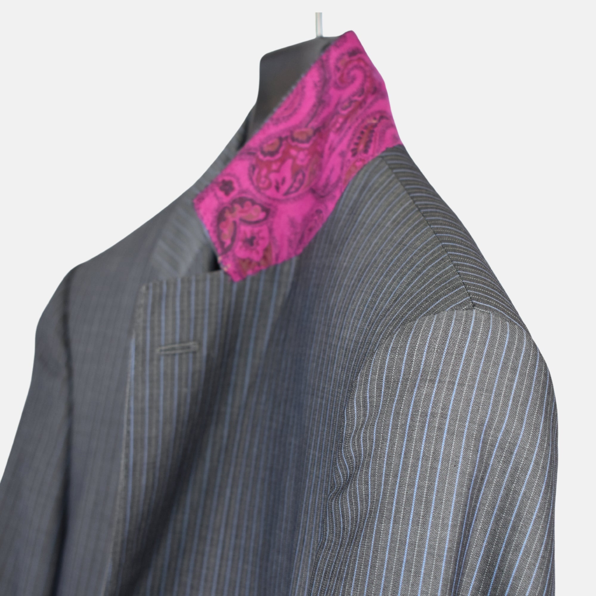 Gray/Light Blue Striped Suit made of Wool (EU 46)