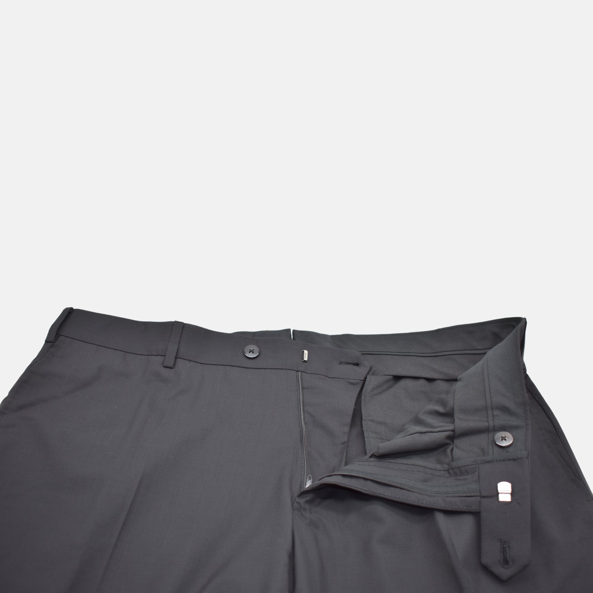 Black Suit made of Wool/Silk (EU 52)