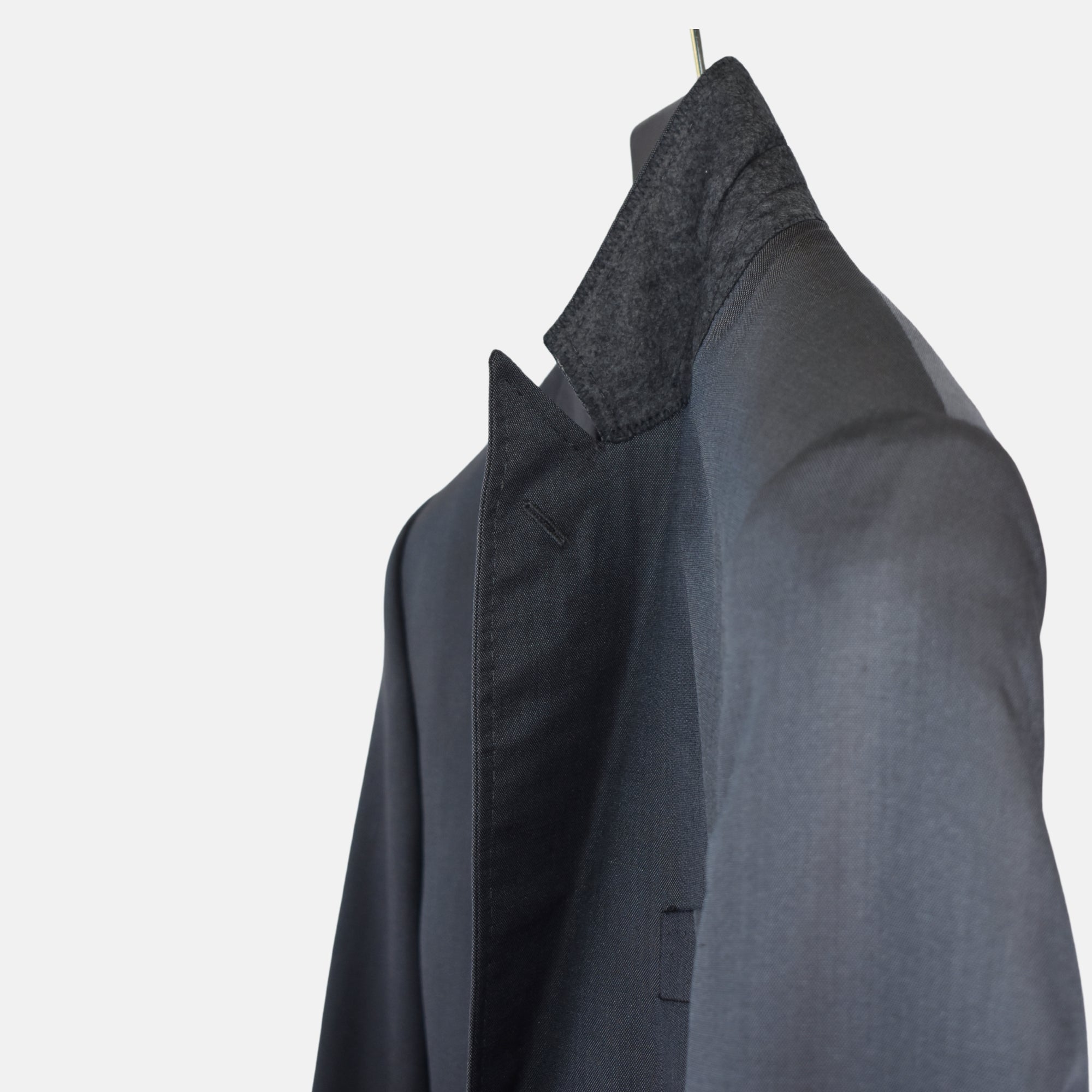 Gray Suit made of Virgin Wool/Silk (EU 46)