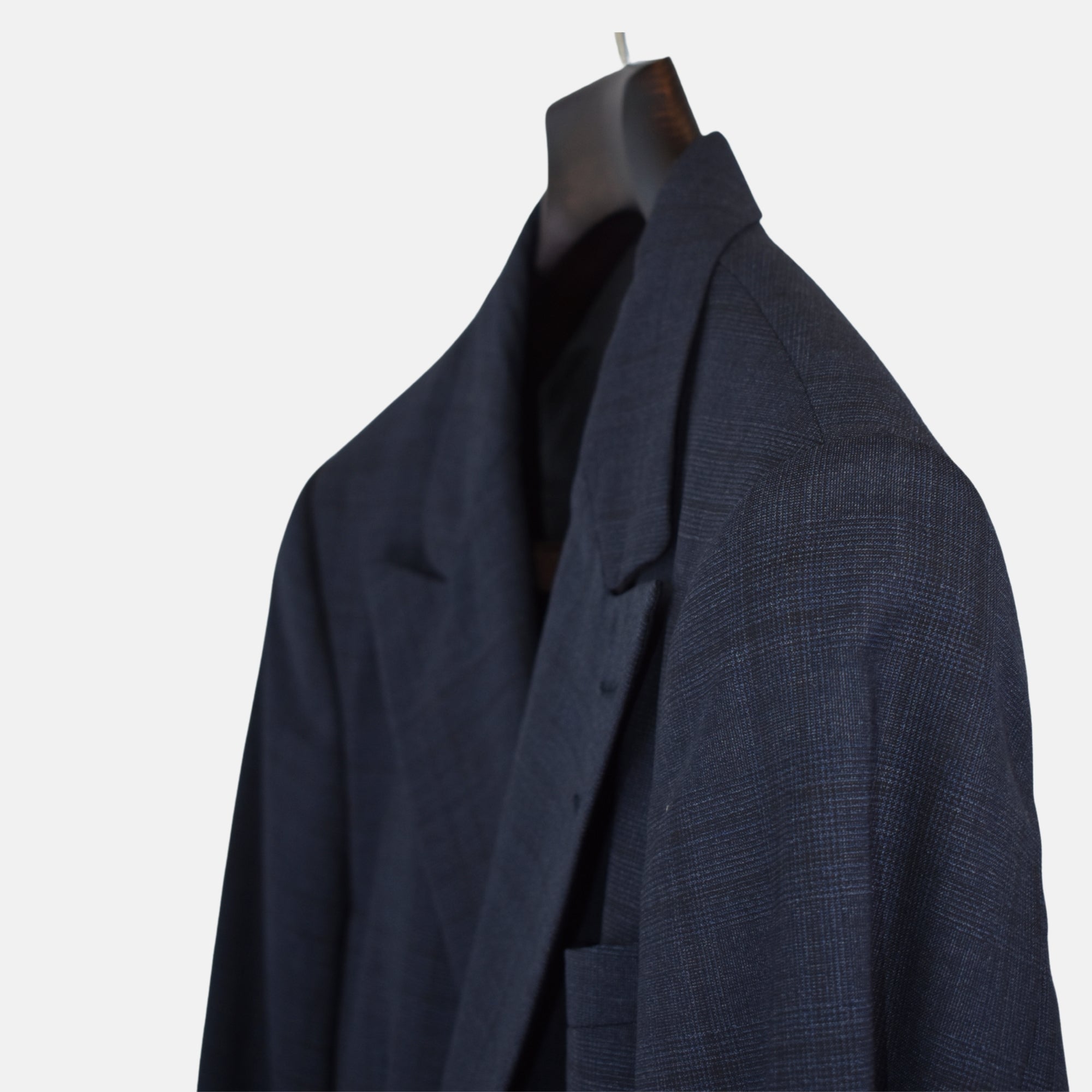 Dark Blue Checkered Double Breasted Suit made of Wool (EU 46)
