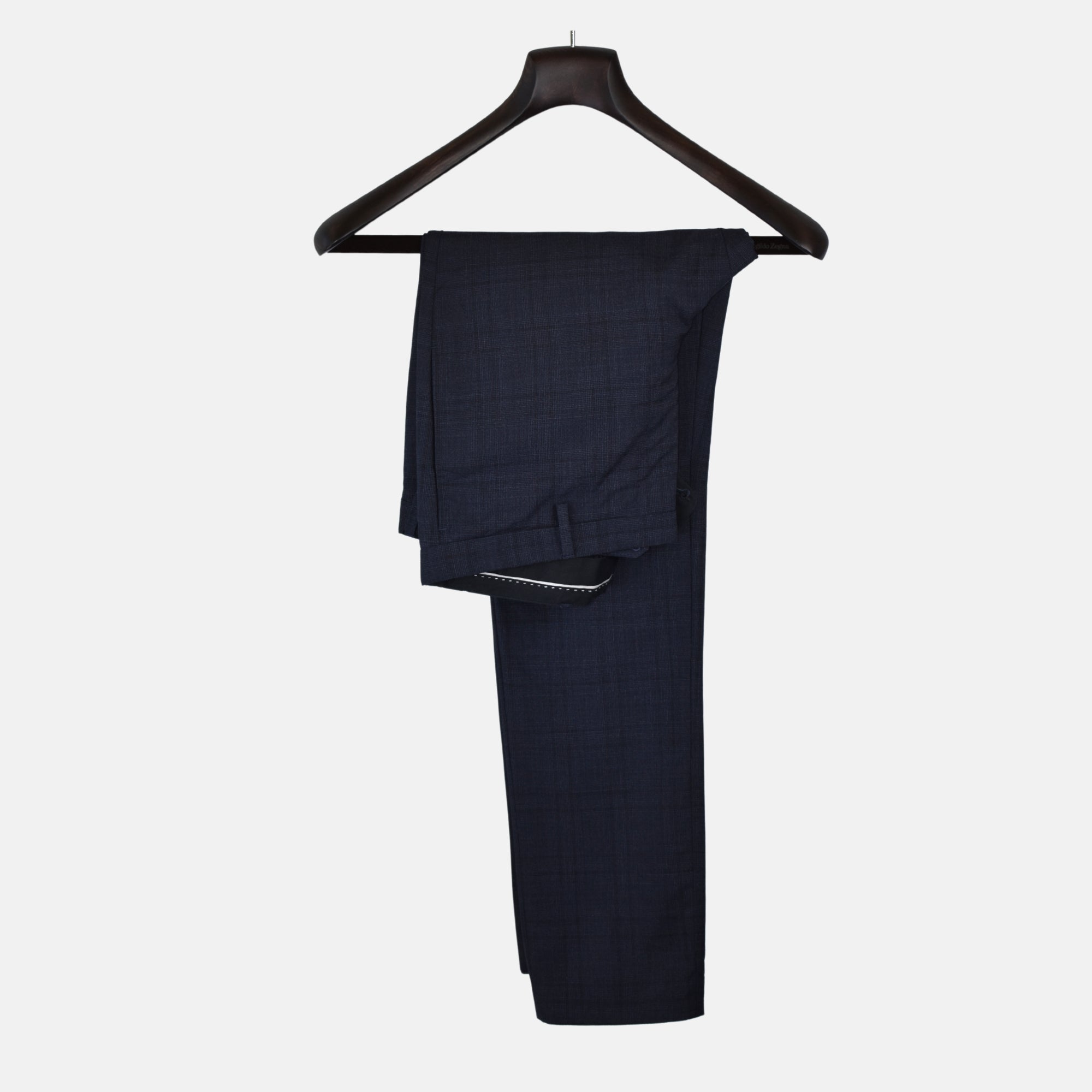 Dark Blue Checkered Double Breasted Suit made of Wool (EU 46)
