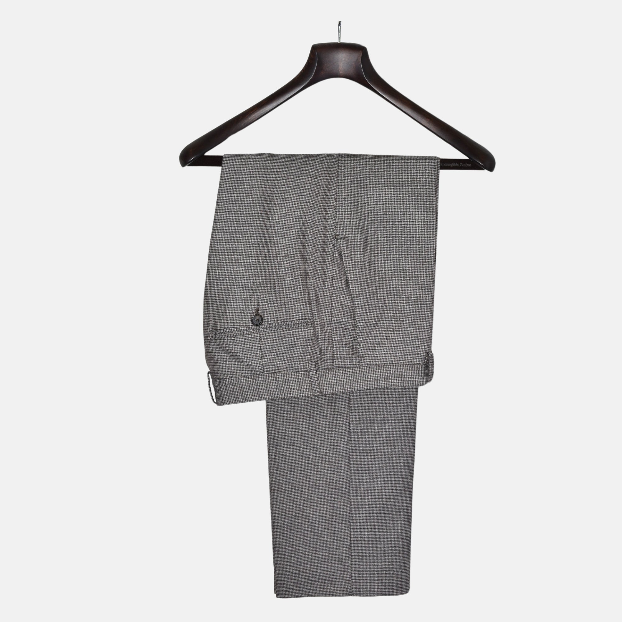 Brown-Gray Checkered Suit made of Wool ( EU 48)