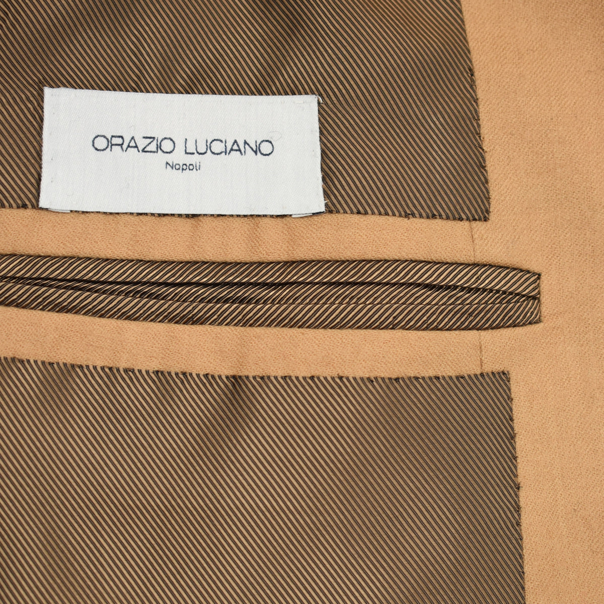 Beigefarbener Wollblazer (EU 50)
