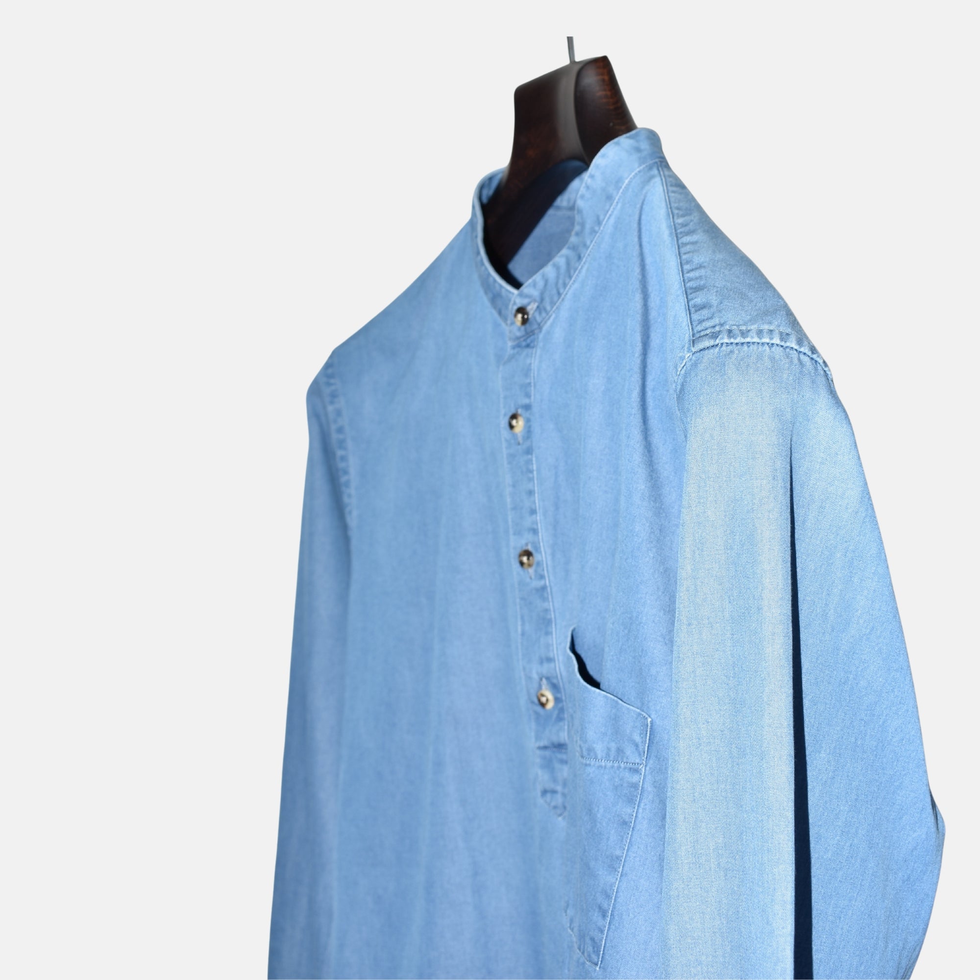 Blue Denim Shirt made of Cotton (M)