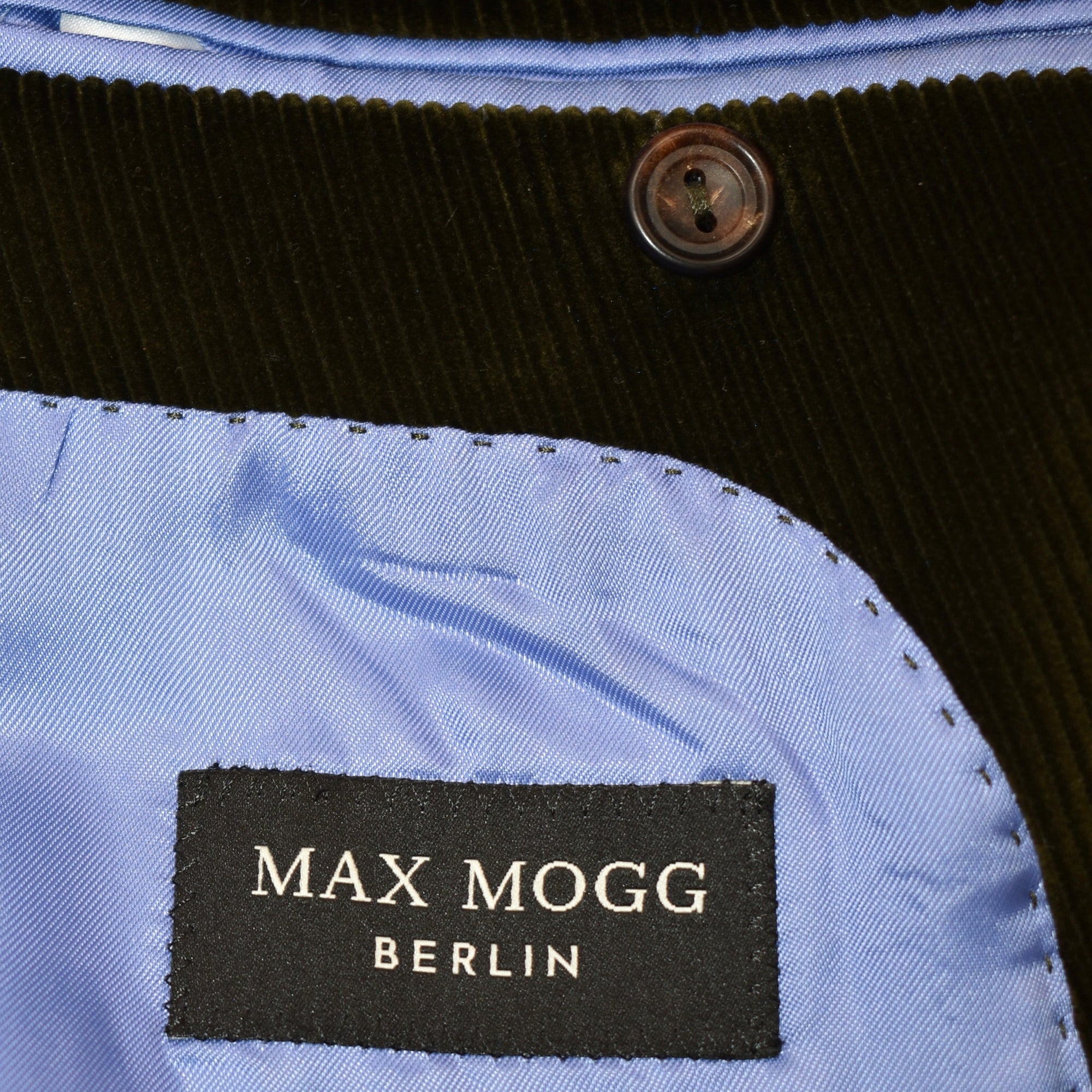 Dark Olive Cordurouy Suit made of Cotton ( EU 50)