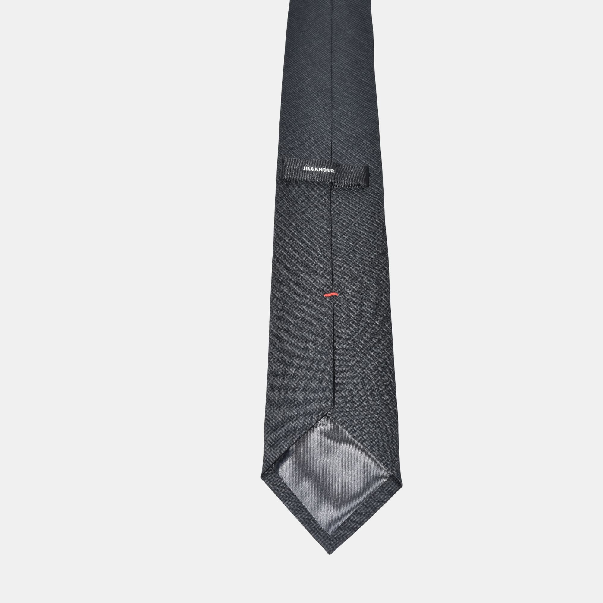 Dark Gray Checkered Tie made of Virgin Wool