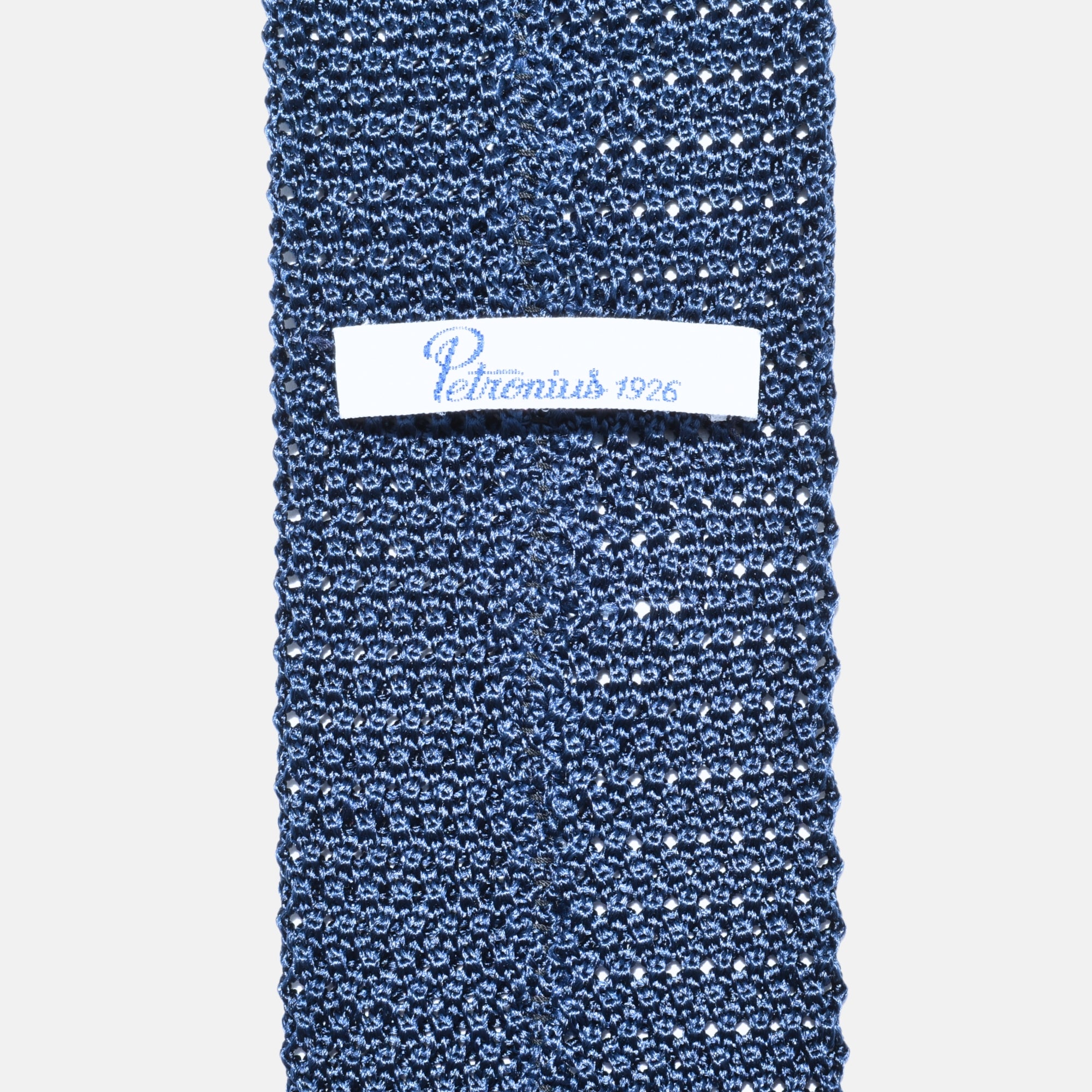 Navy Tie made of Silk