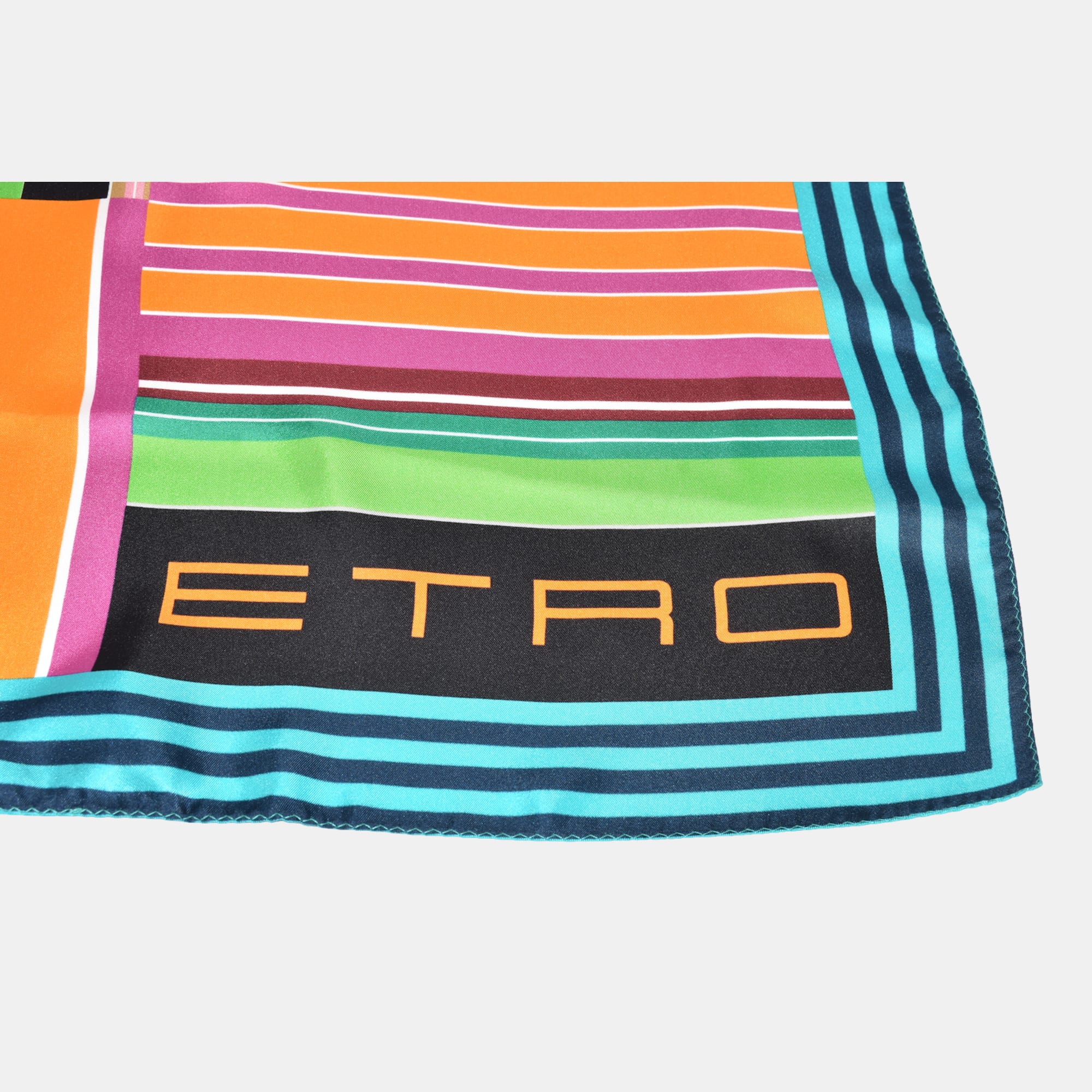 Multicoloured Square Pocket made of Silk