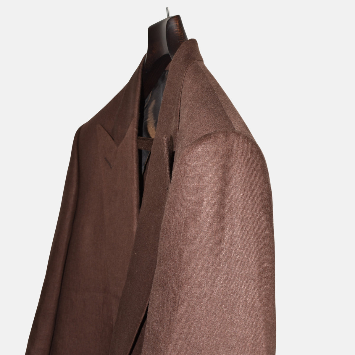 Brauner zweireihiger Blazer aus Leinen (EU 54)