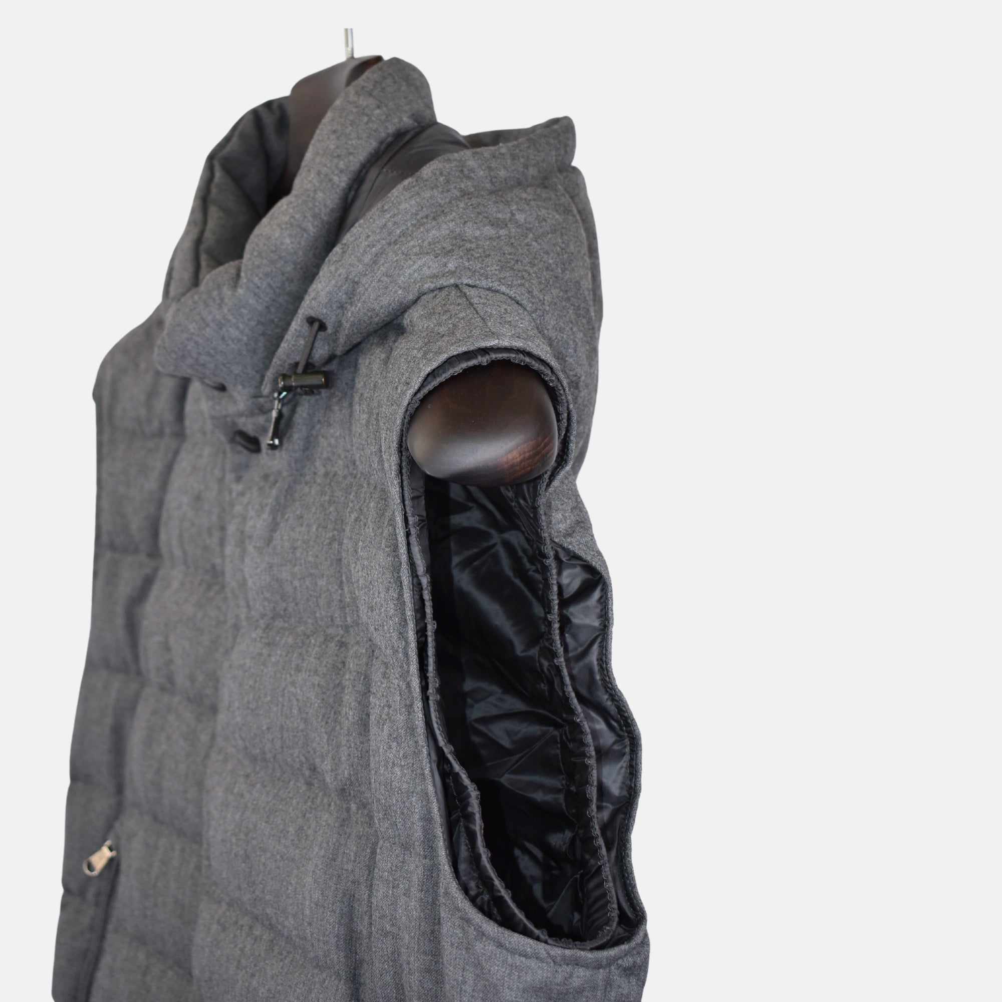 Gray Vest made of Wool (M)