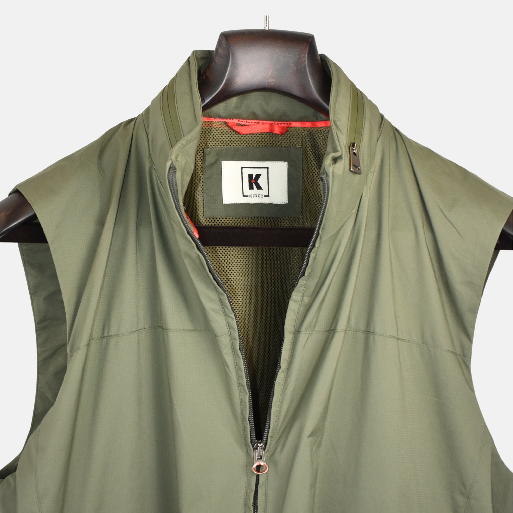 Khaki Sport Vest made of Polyamide (EU 52)