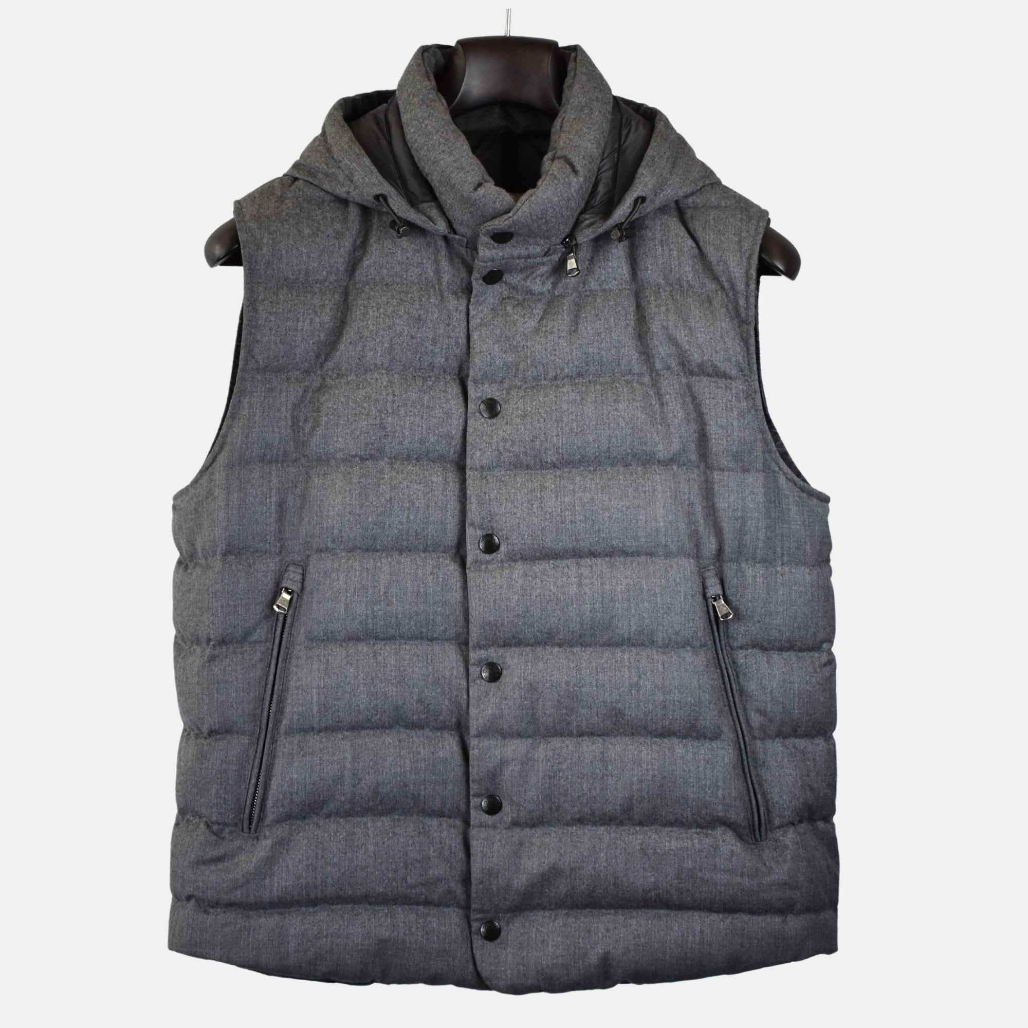 Gray Vest made of Wool (M)