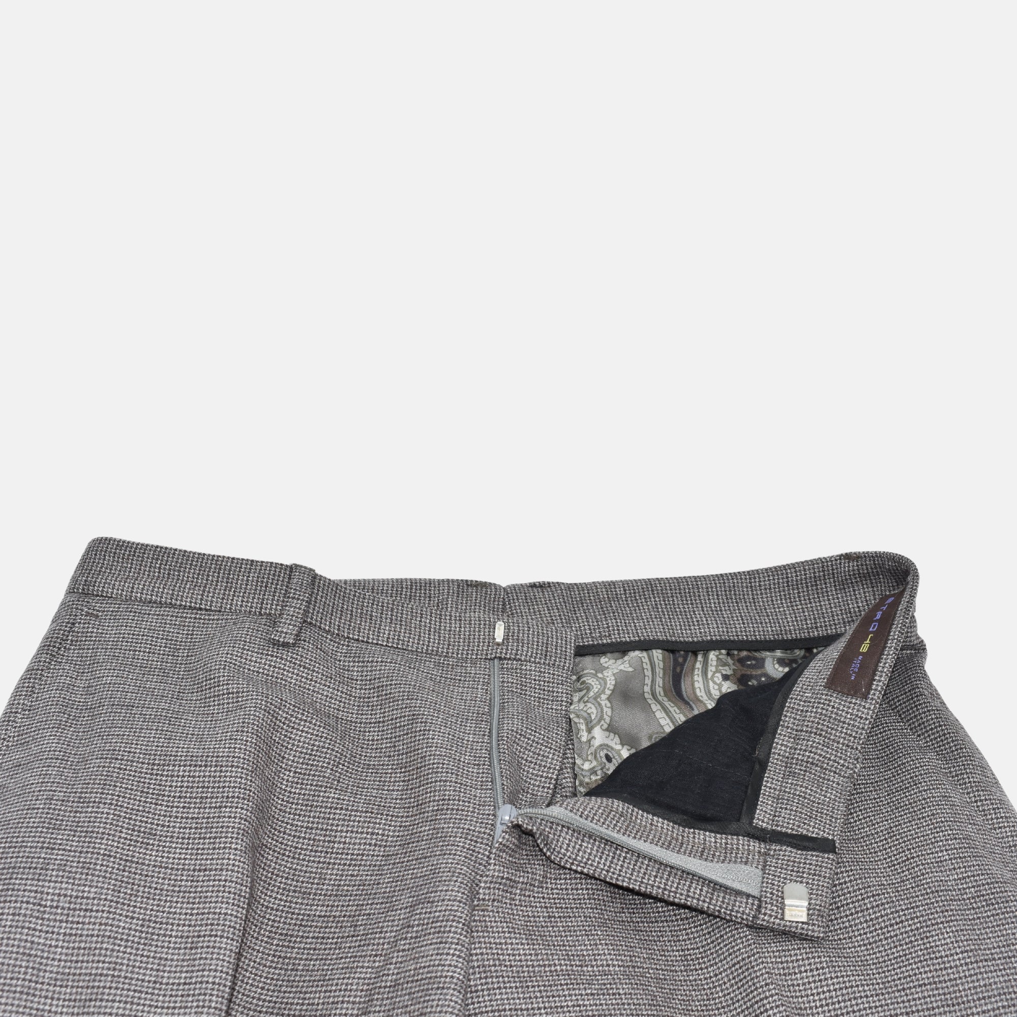 Brown-Gray Checkered Suit made of Wool ( EU 48)