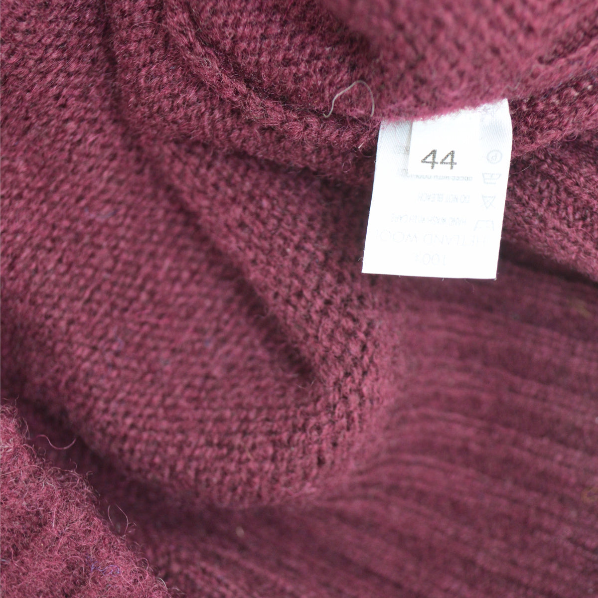 Bordeaux Sweater made of Shetland Wool (EU 44)