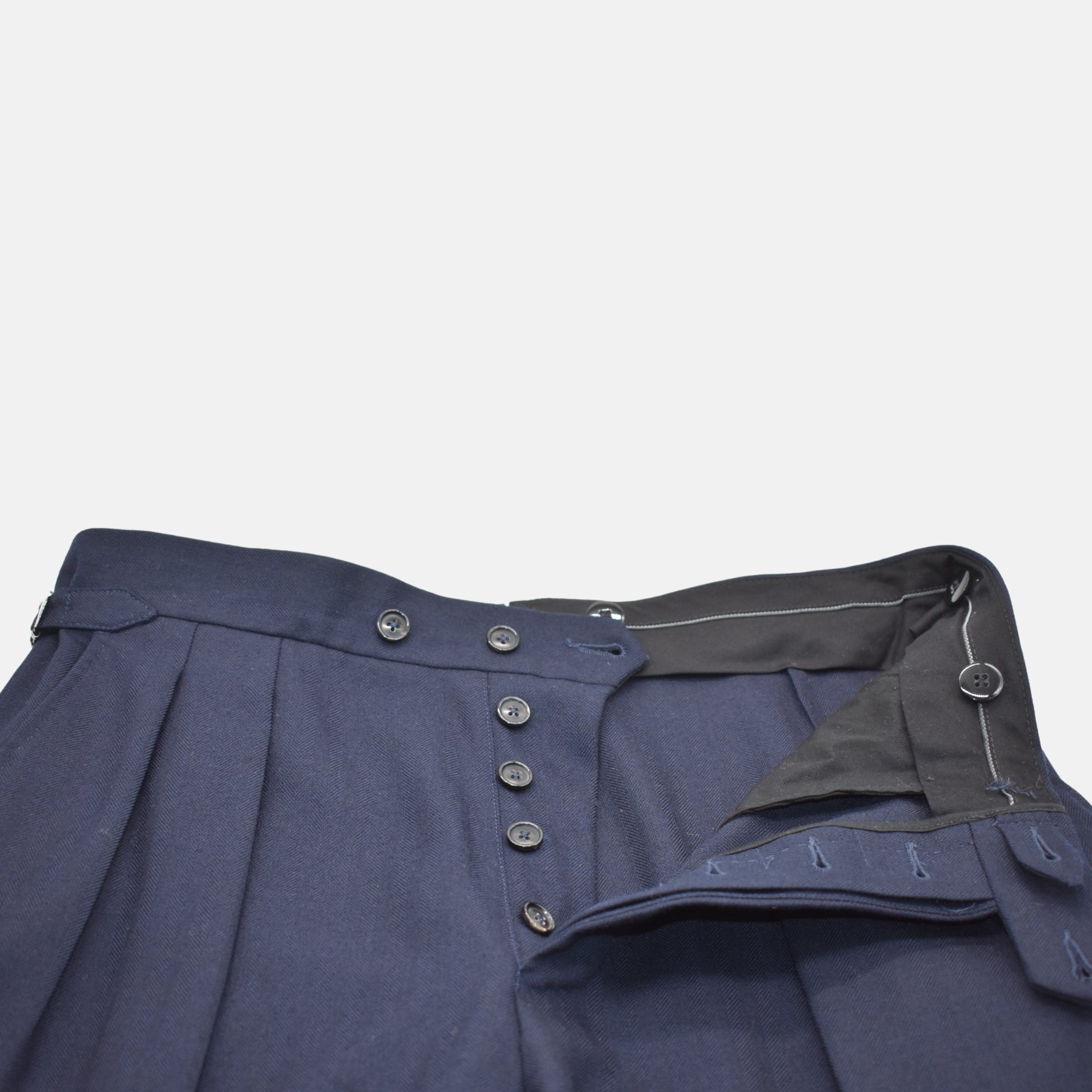 Darkblue Herringbone Suit made of Wool (EU 50)