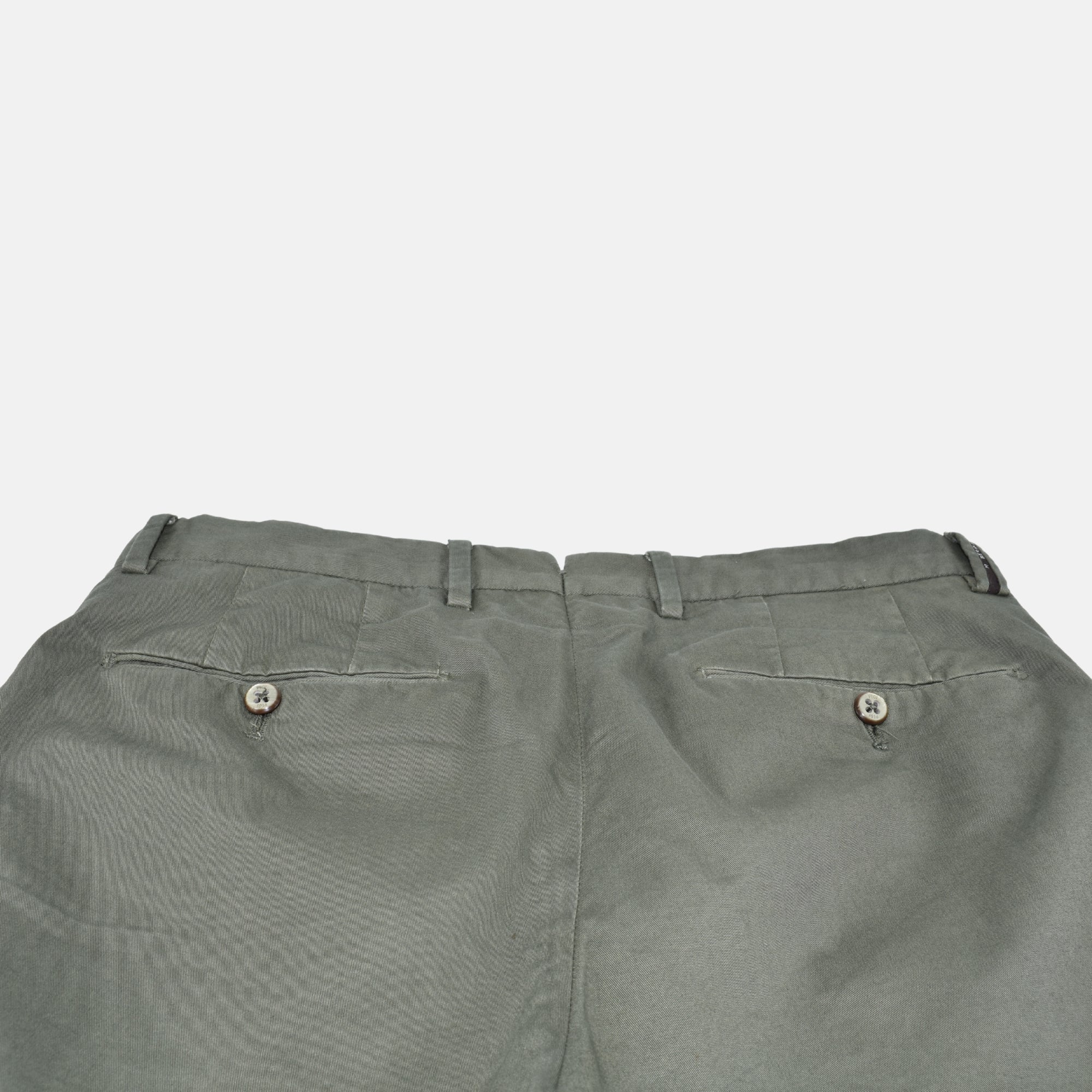 Khaki Shorts made of Cotton ( EU 46)