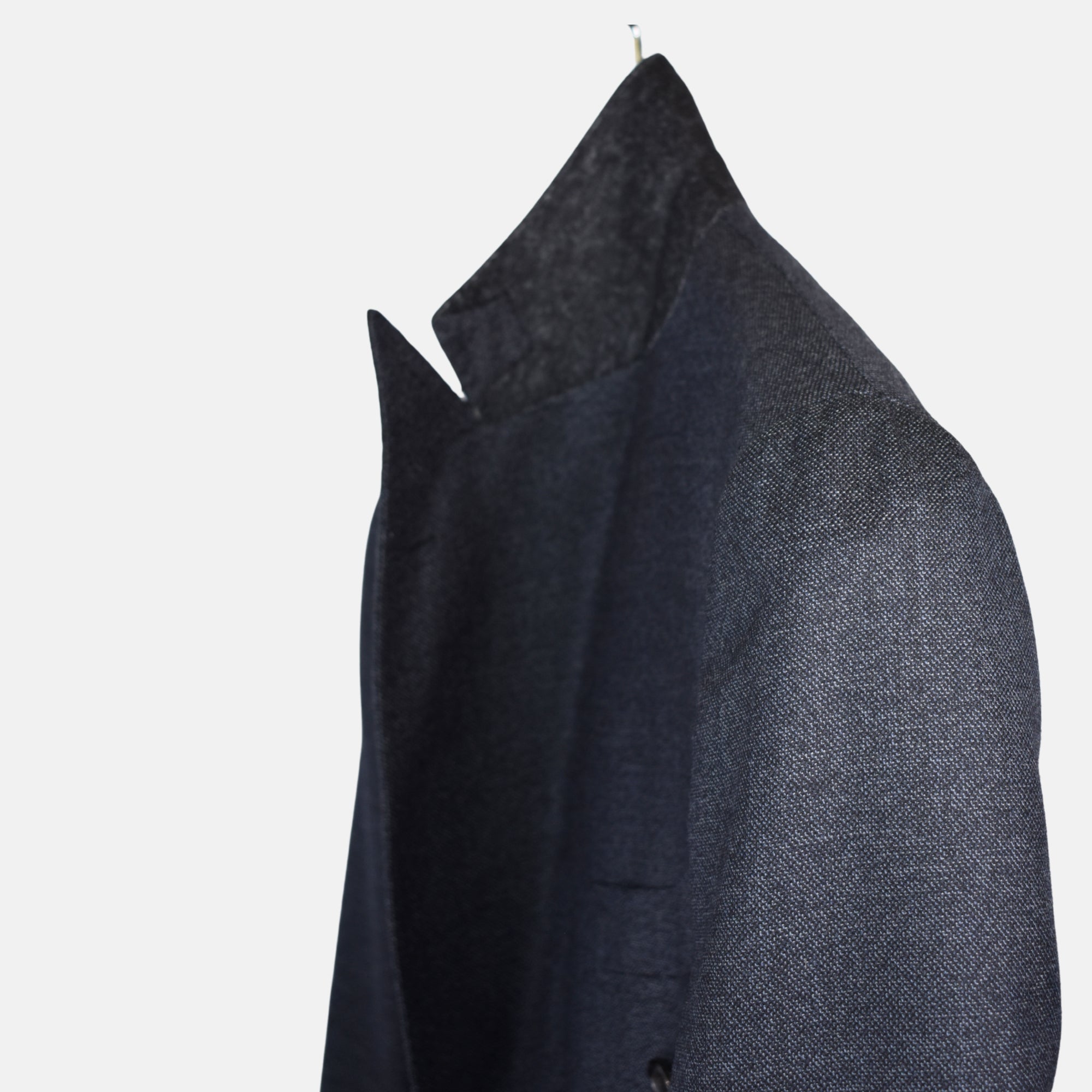 Dark Blue Patterned Double-Breasted Suit made of Wool (EU 46)