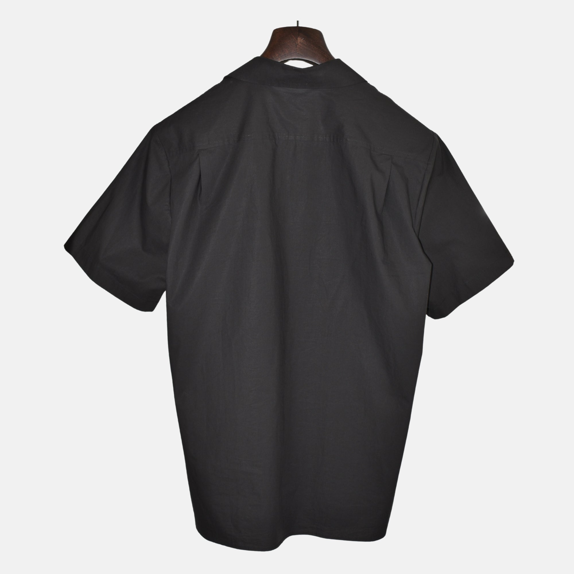 Black Shirt made of Cotton (L)