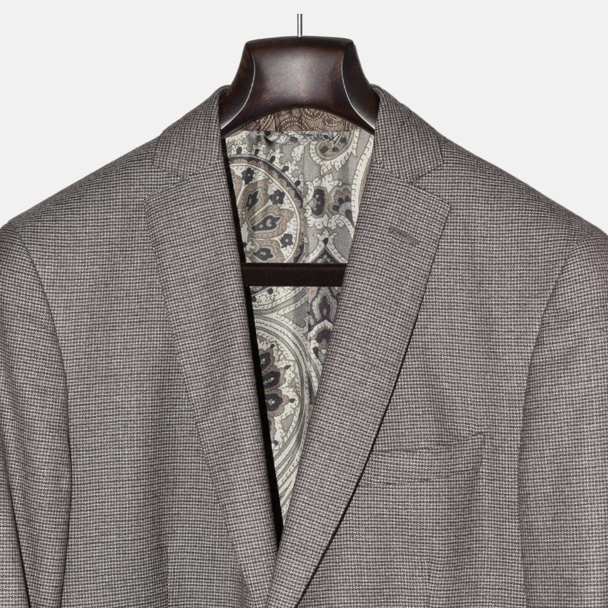 Brown-Gray Checkered Suit made of Wool ( EU 48)