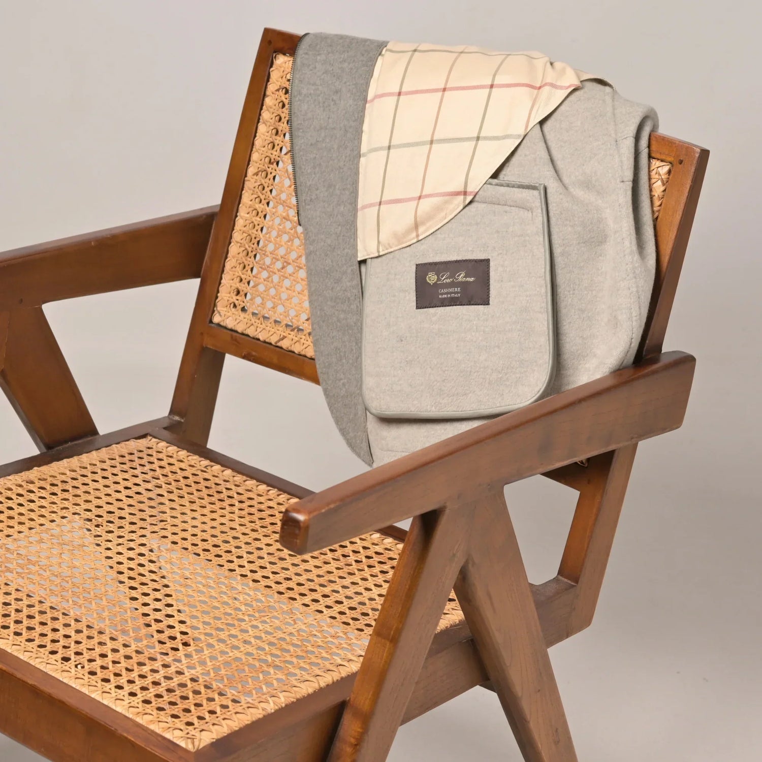 Loro Piana Guide: History, What to Buy & Pre-Owned | Sanpetuna