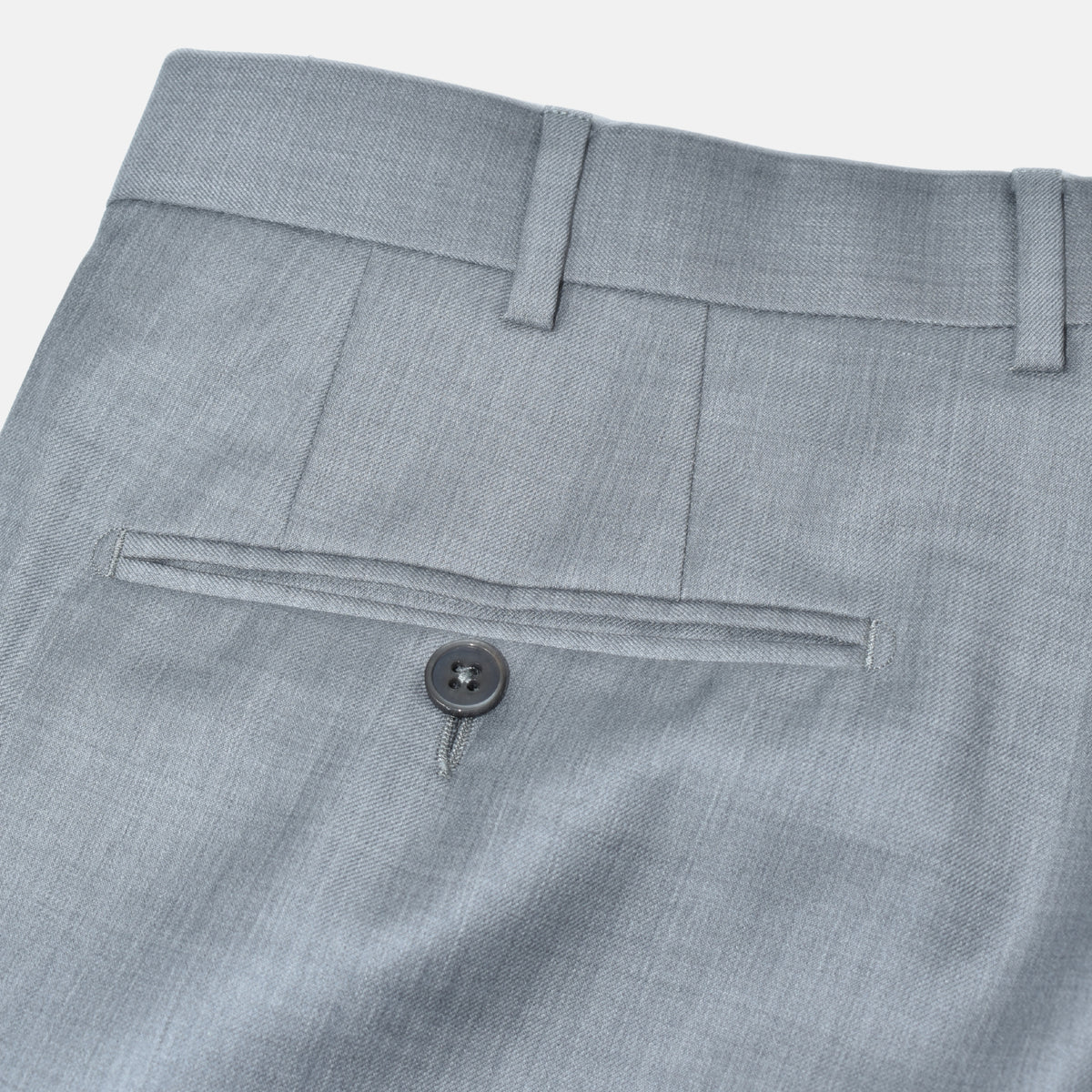 Light Gray Suit made of Wool (EU 48)