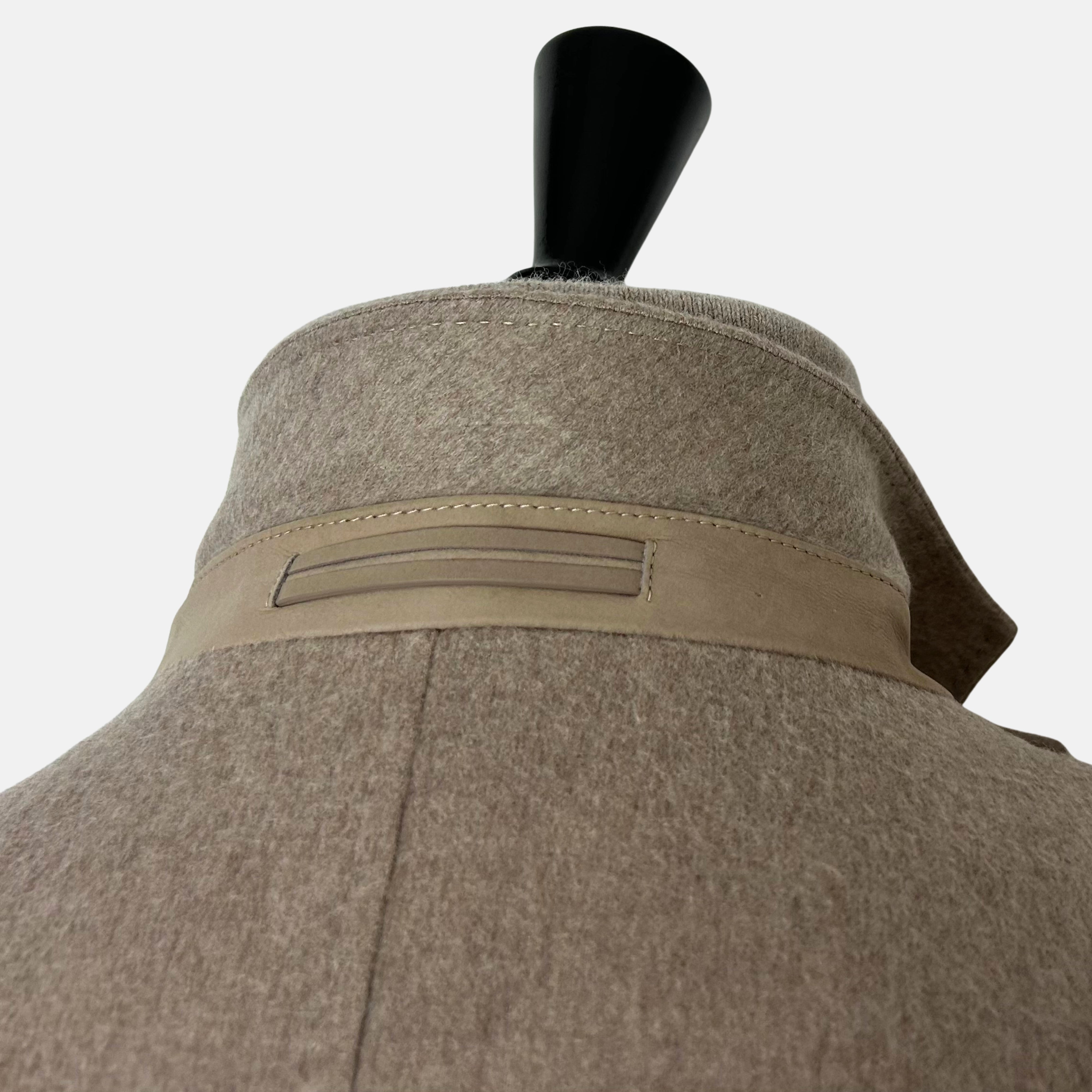 Sand Oasi Cashmere Jacket with Removable Vest (EU 52)