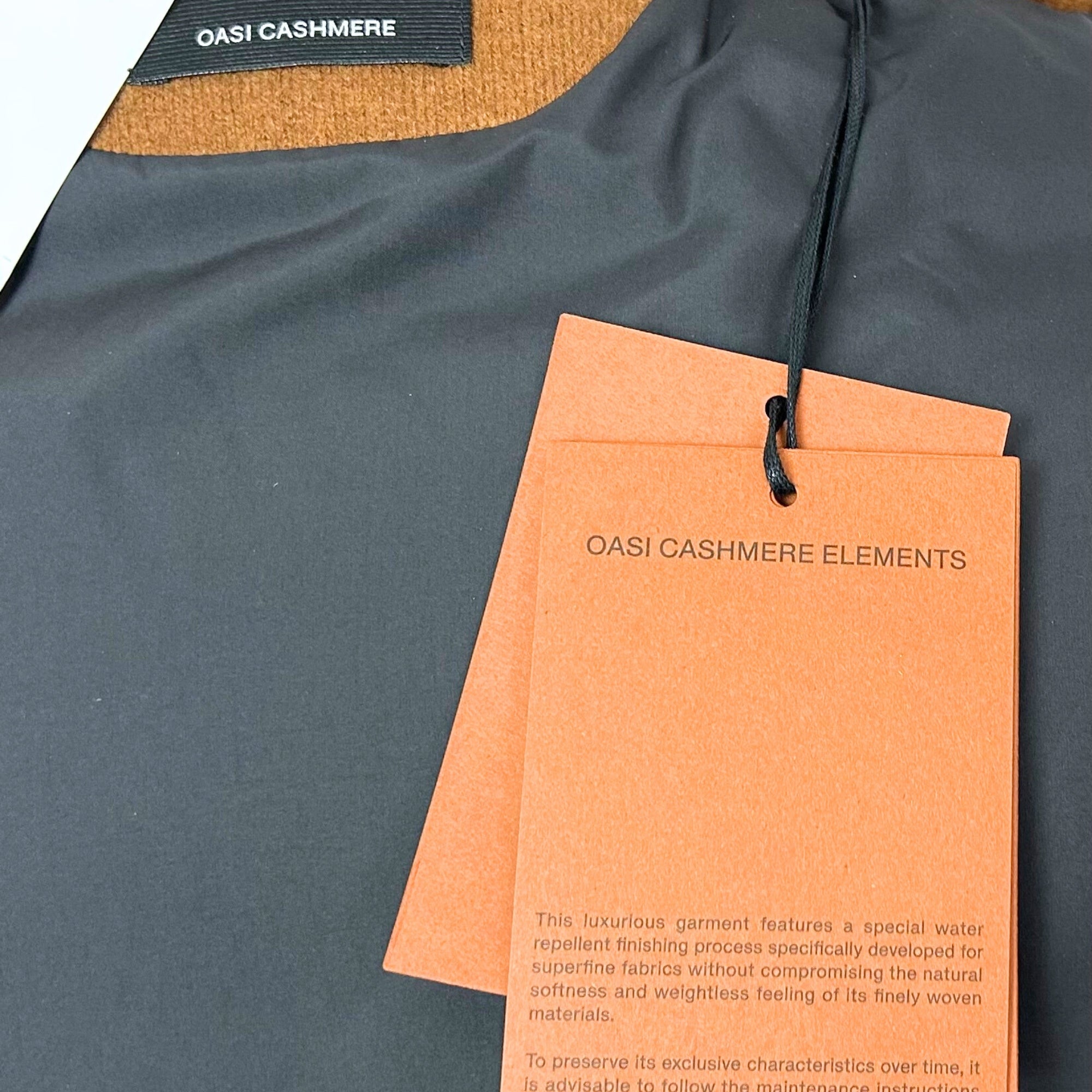 Dark Foliage Down Bomber Jacket made of Cashmere (EU 50, EU 52)