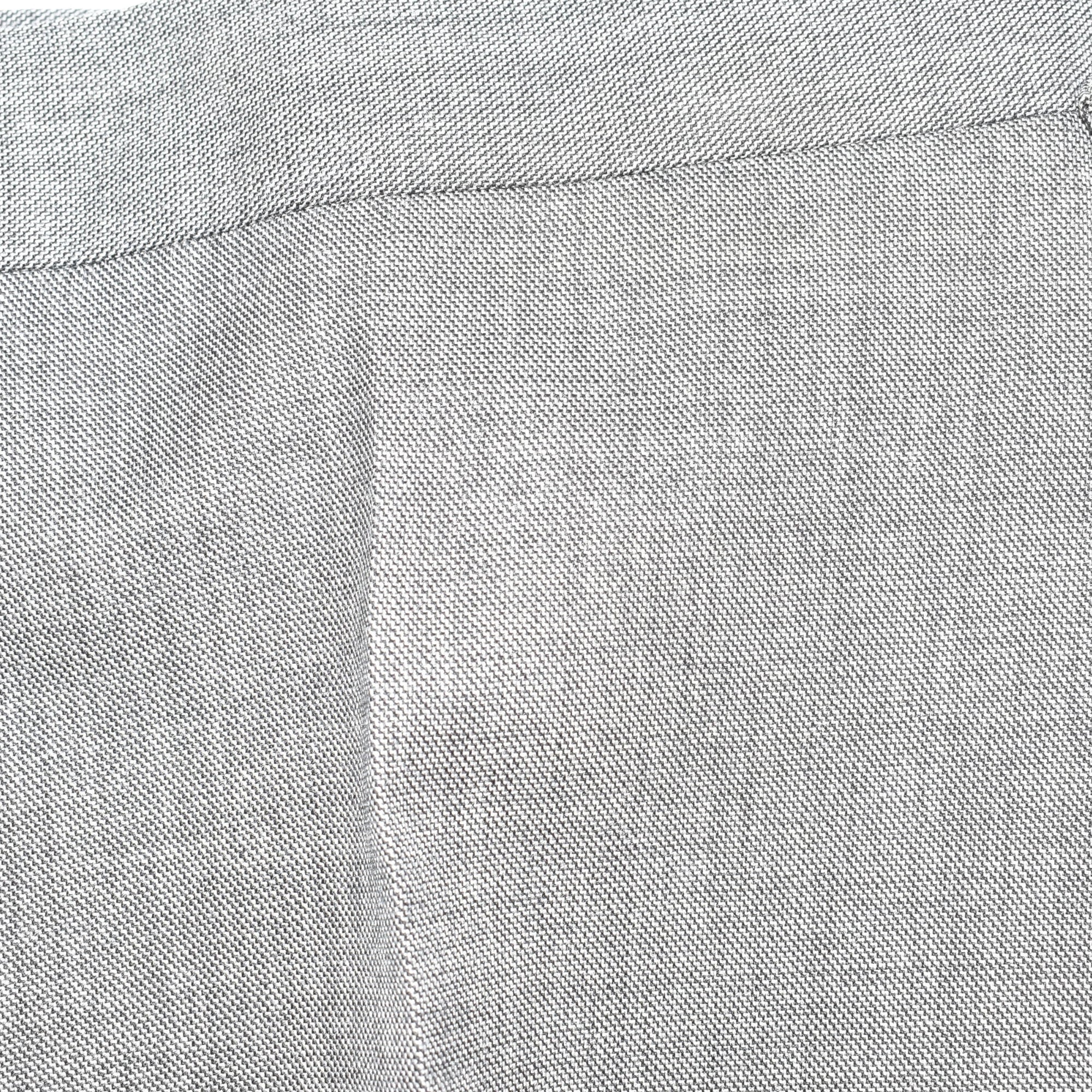 Gray Suit made of Wool (EU 50)