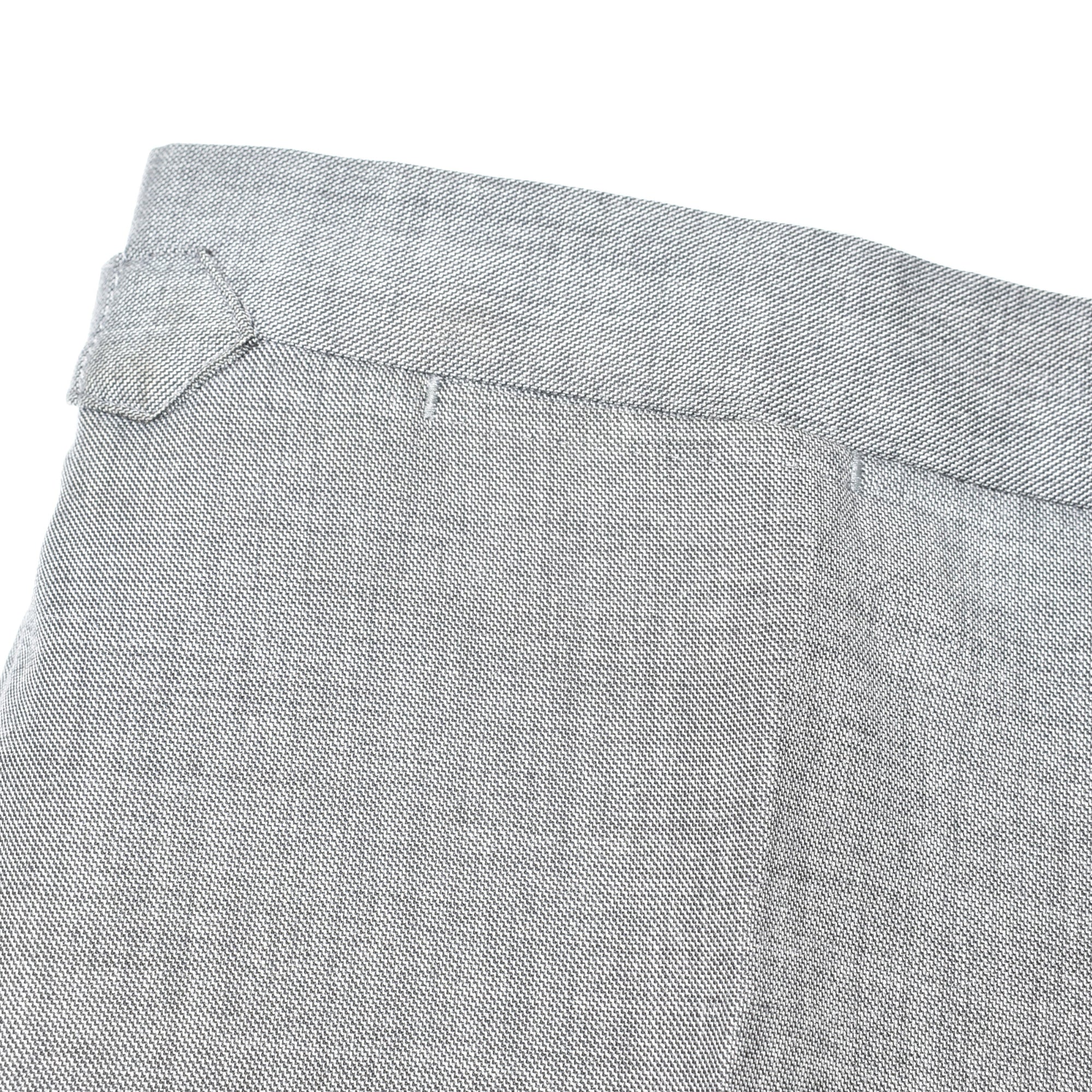 Gray Suit made of Wool (EU 50)