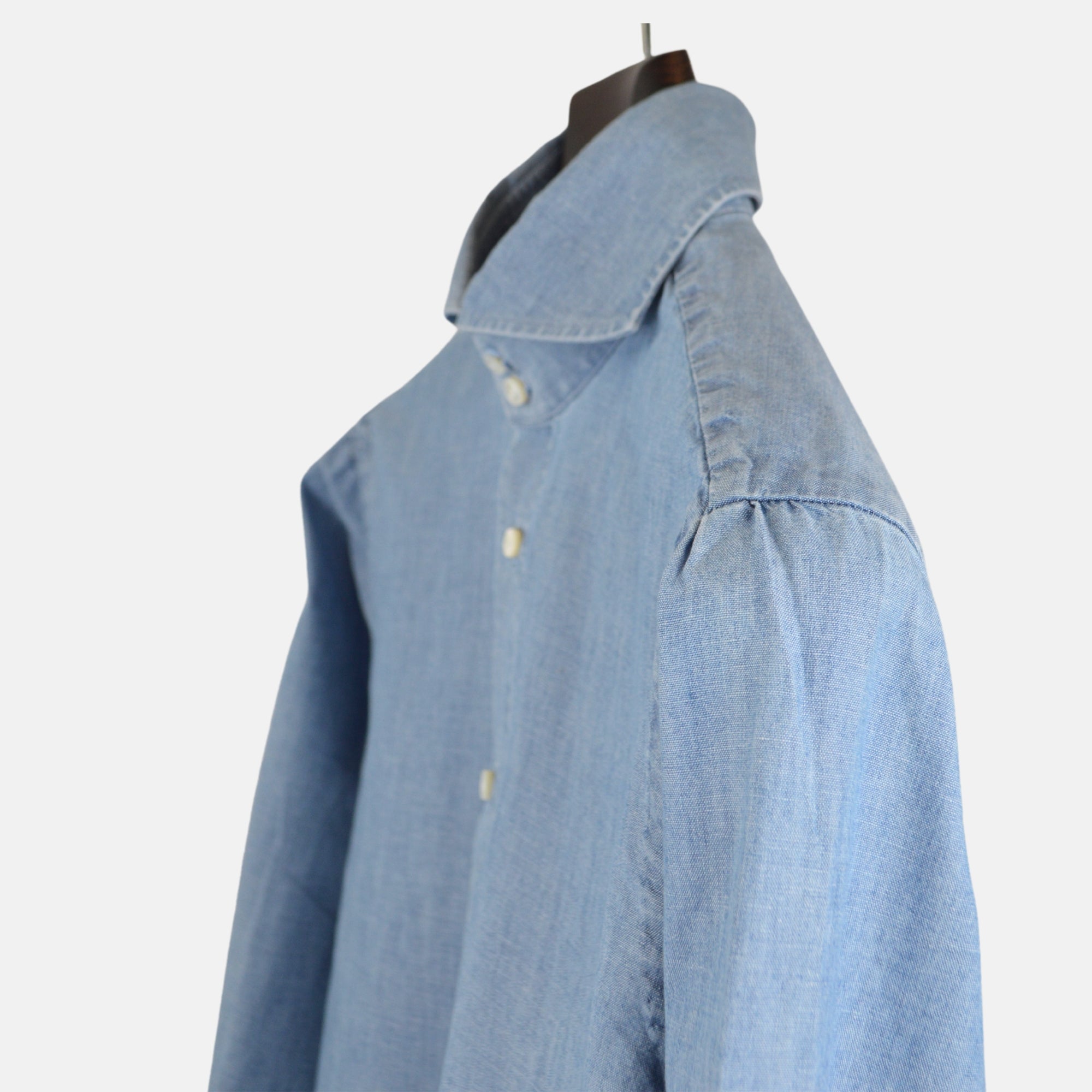 Blue Denim Shirt made of Cotton (38)