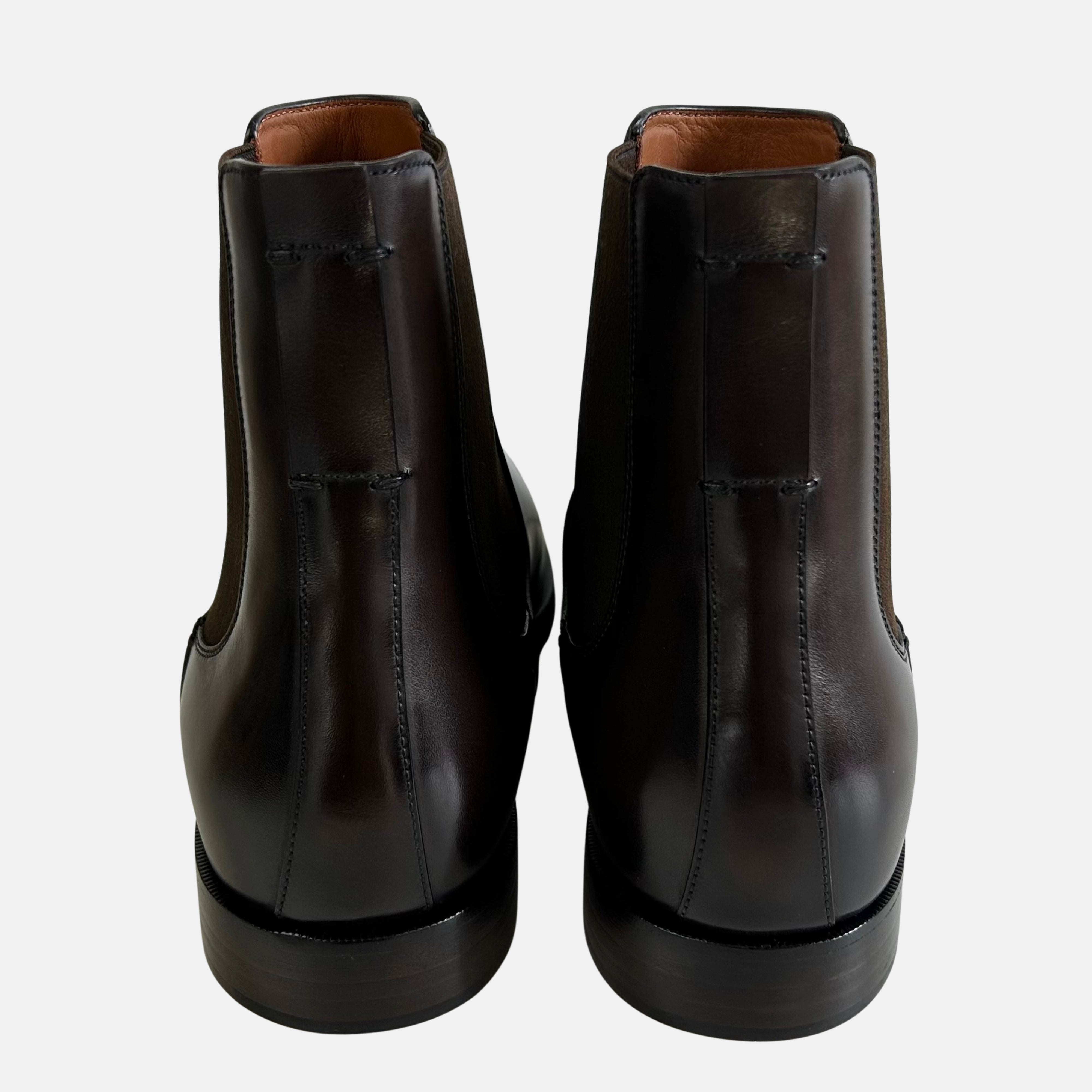 Brown Chelsea Boots made of Leather (EU 45)