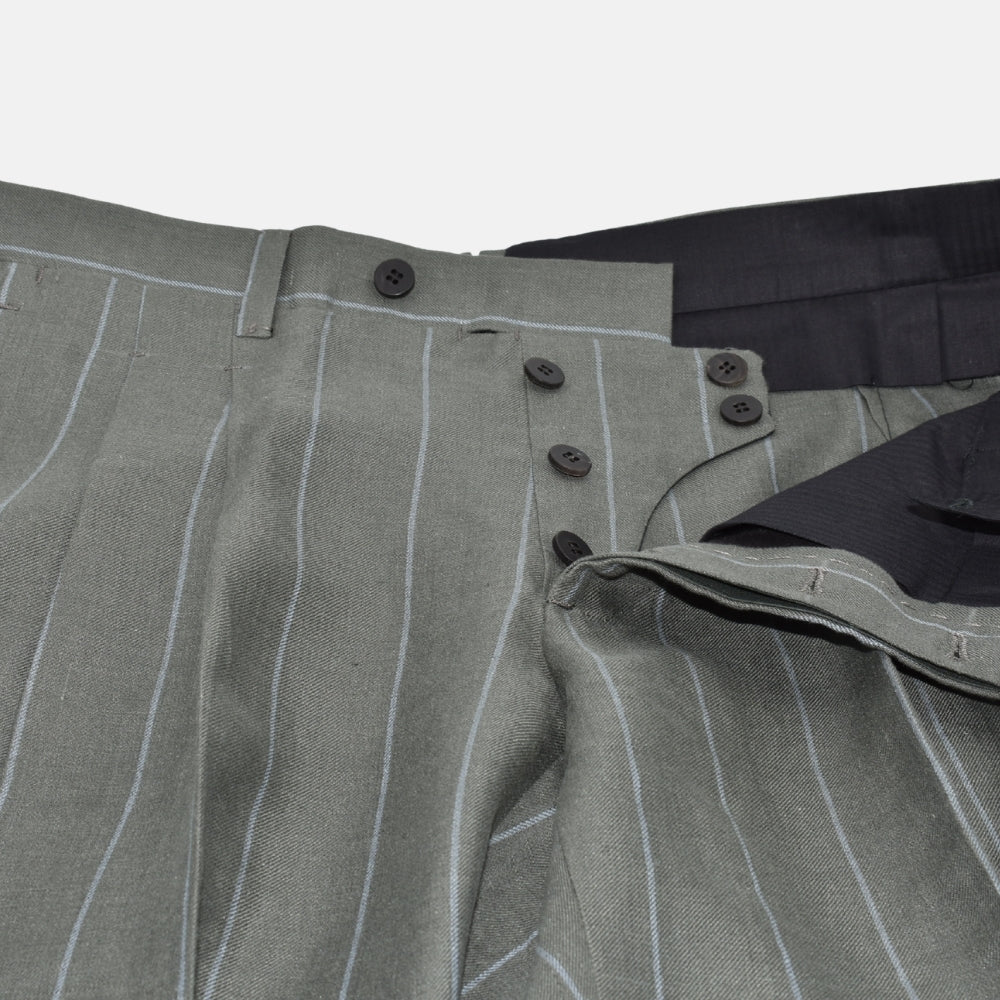 Light Grey/Green Striped Suit made of Virgin Wool (EU 48)