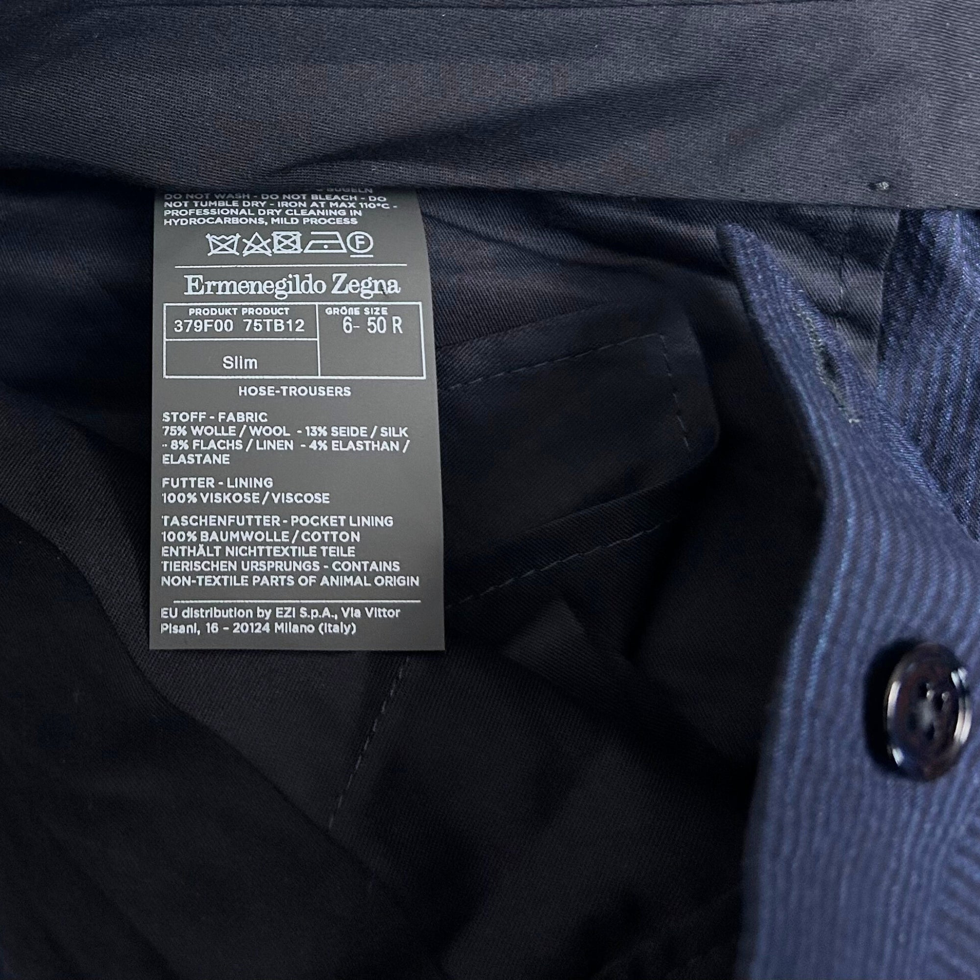 Navy Striped Suit made of Wool/Silk/Linen (EU 50)