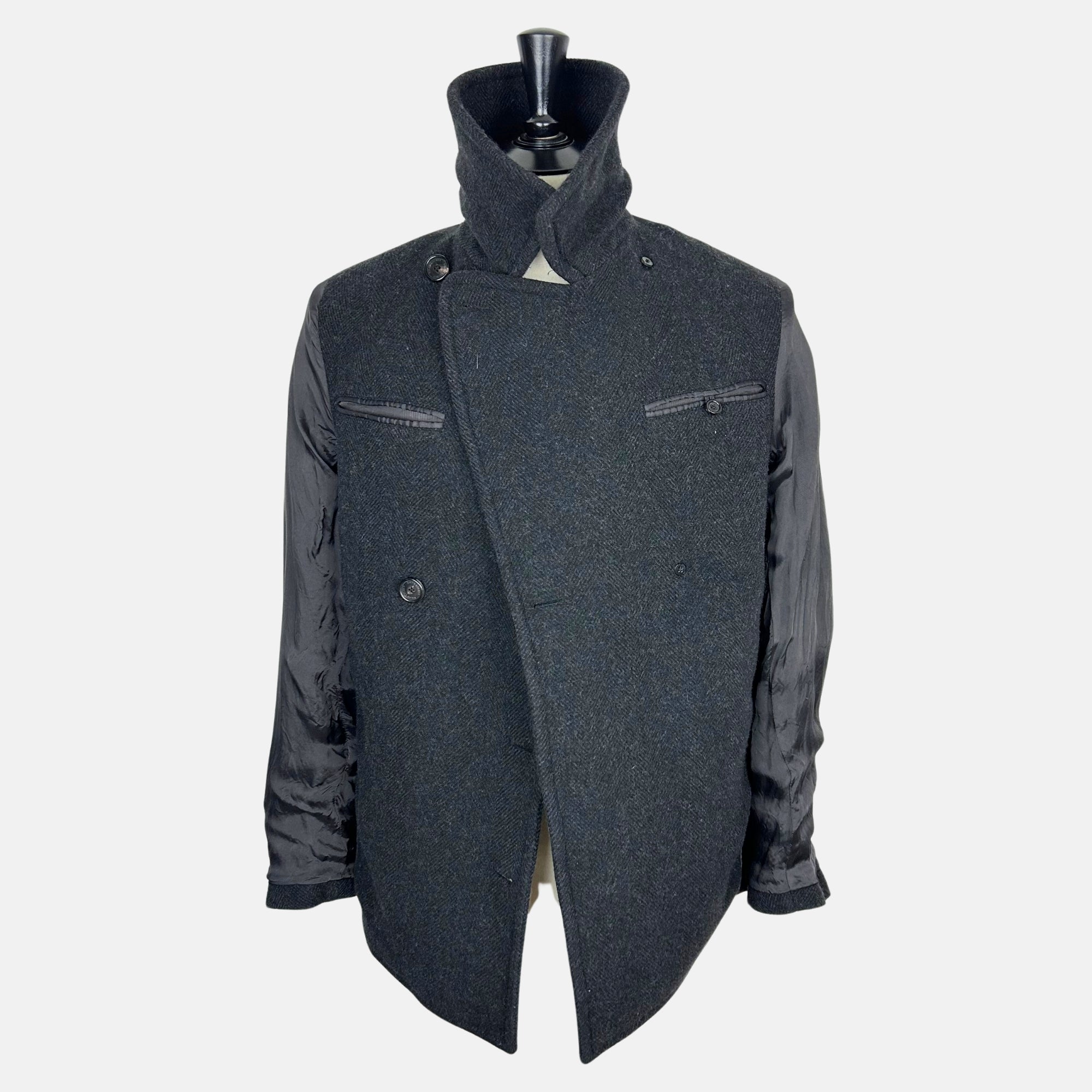 Charcoal Herringbone Peacoat made of Wool (M)