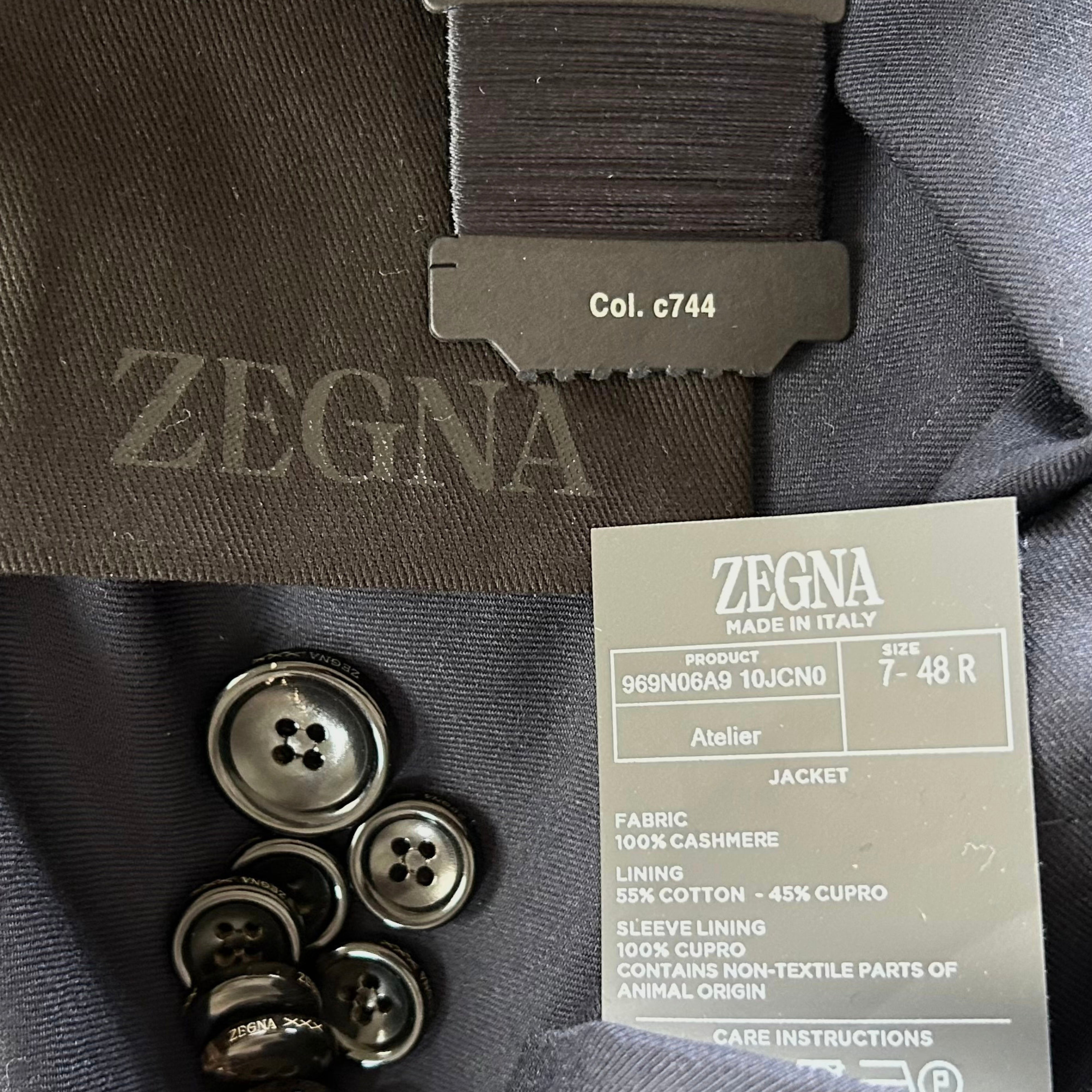 Navy Blue Blazer made of Cashmere (EU 48)
